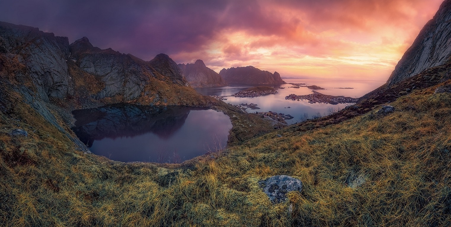 Sunset over Reine, Lofoten Islands, Norway HD Wallpaper