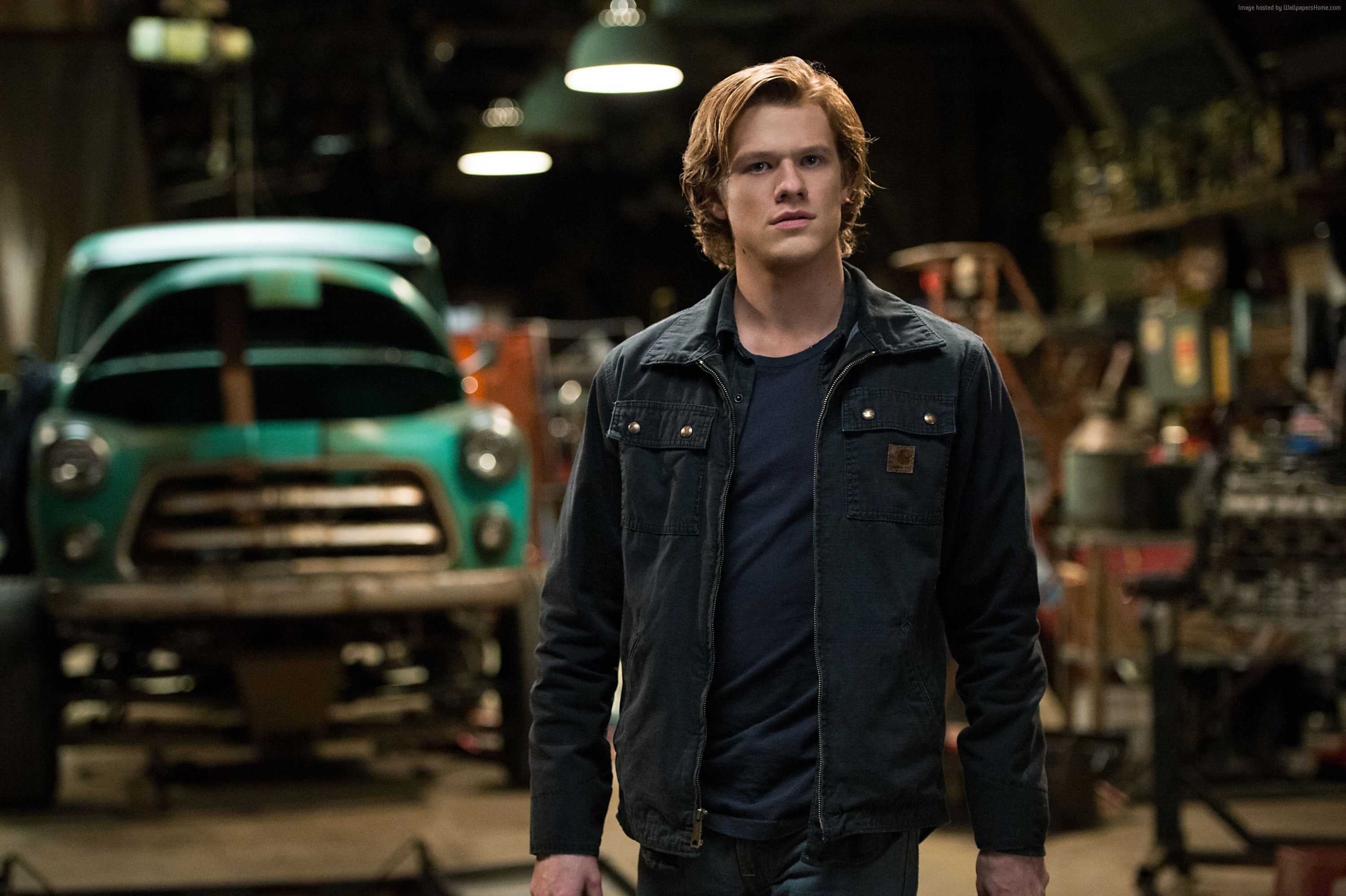 Lucas Till in Monster Trucks HD Wallpaper