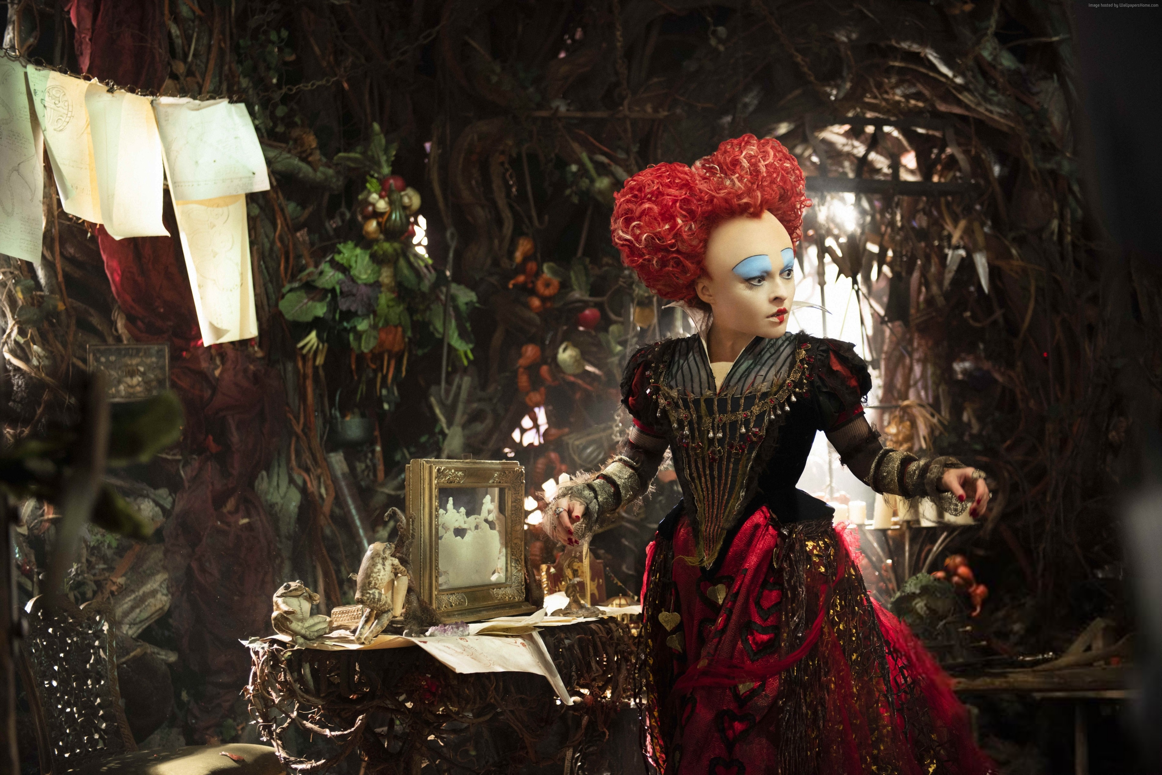 Red Queen from Alice Through the Looking Glass HD Wallpaper