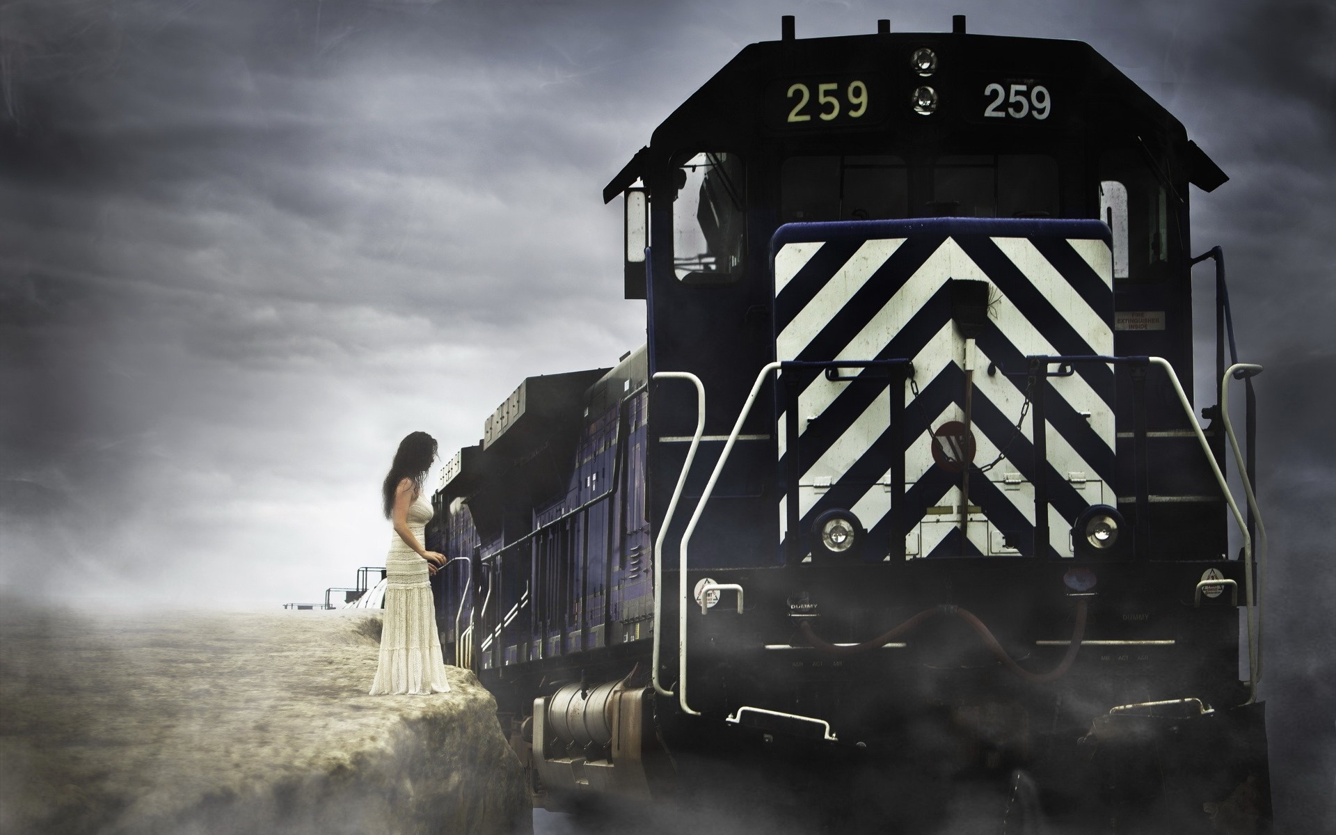 Woman in white dress standing next to a train HD Wallpaper
