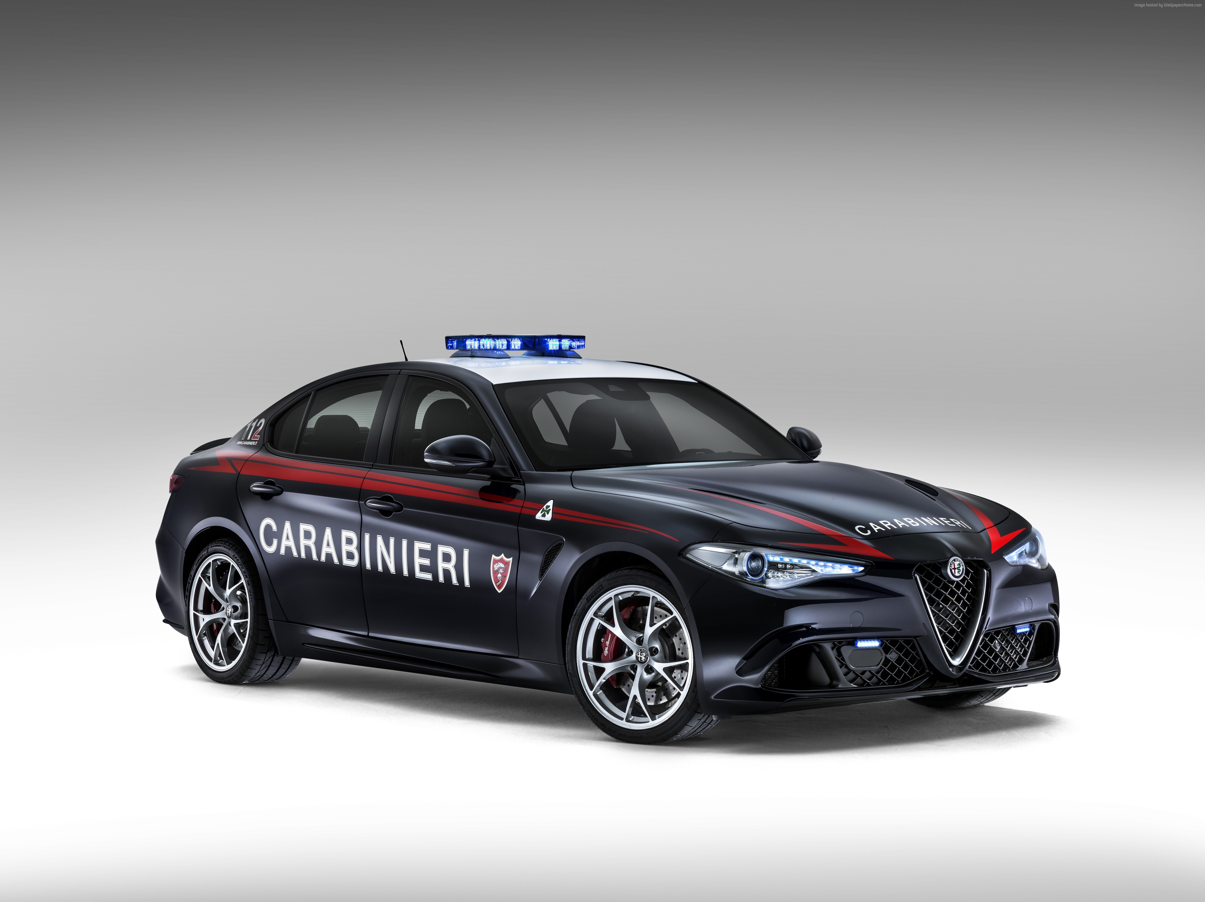 Alfa Romeo Giulia Quadrifoglio Carabinieri Police Car HD Wallpaper