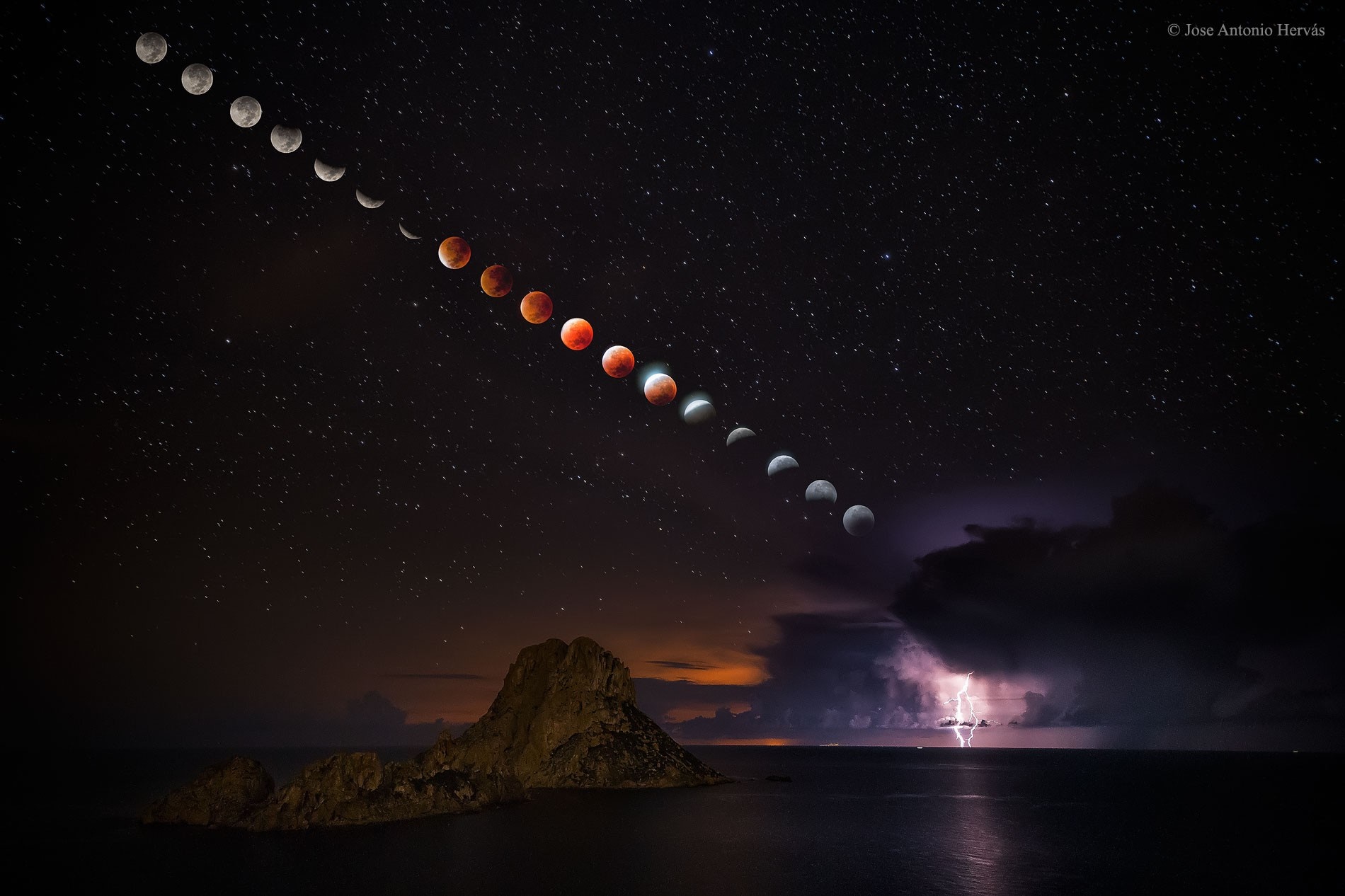 Moon phases during a lunar eclipse over the ocean with lightning HD Wallpaper