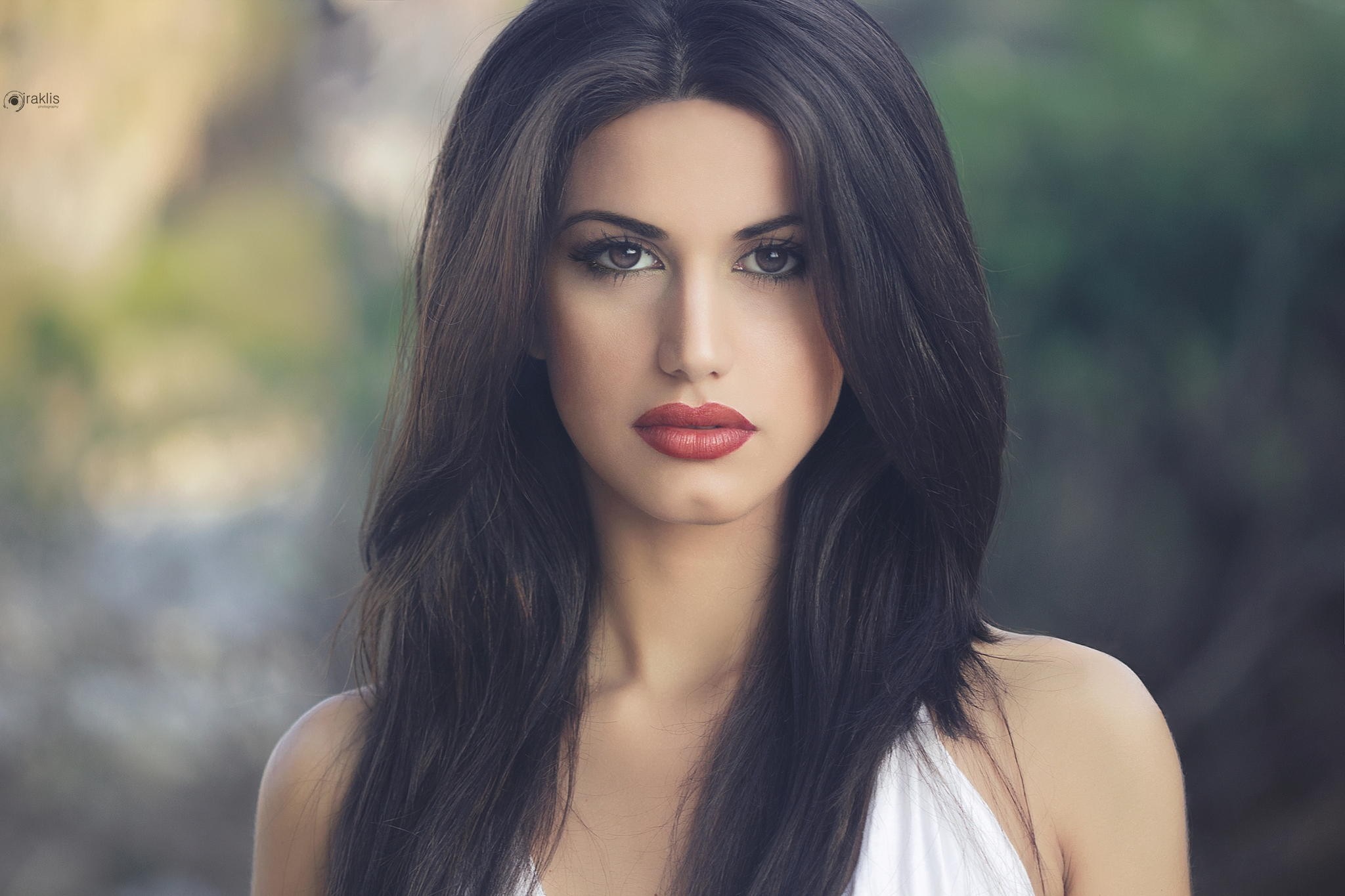 Portrait of a Beautiful Brunette Woman with Long Hair HD Wallpaper