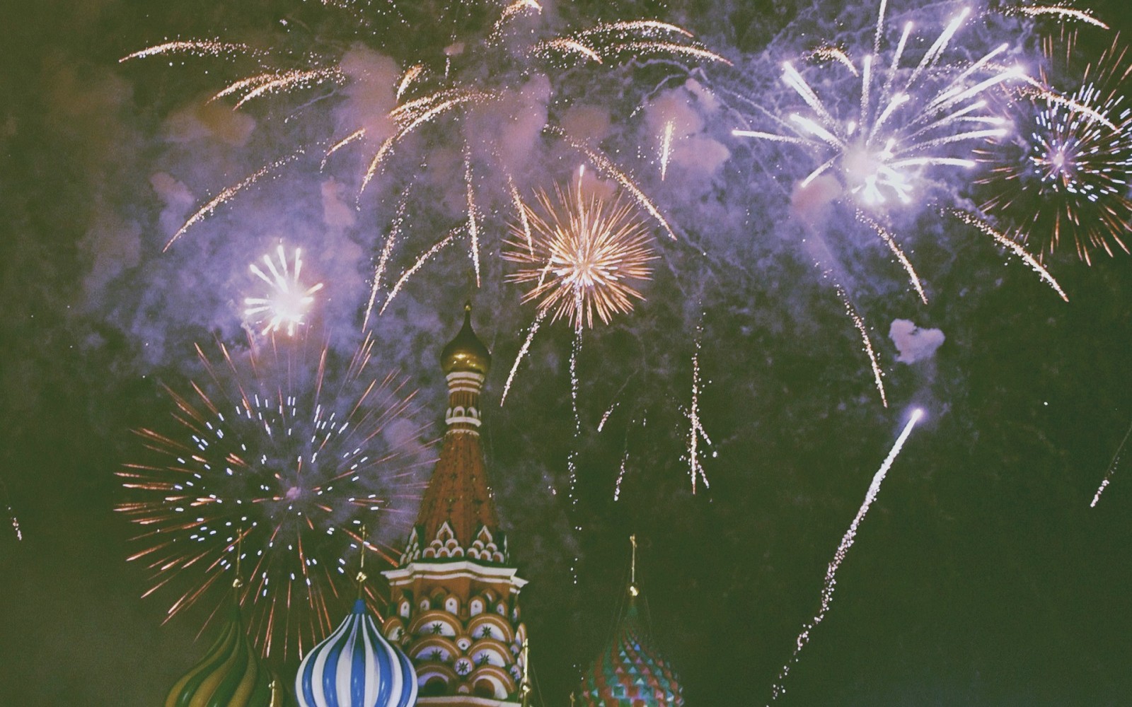 Fireworks over St. Basil's Cathedral HD Wallpaper
