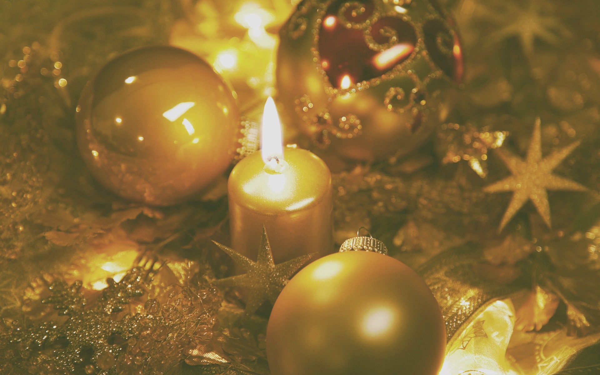 Christmas ornaments and candle with bokeh lights HD Wallpaper