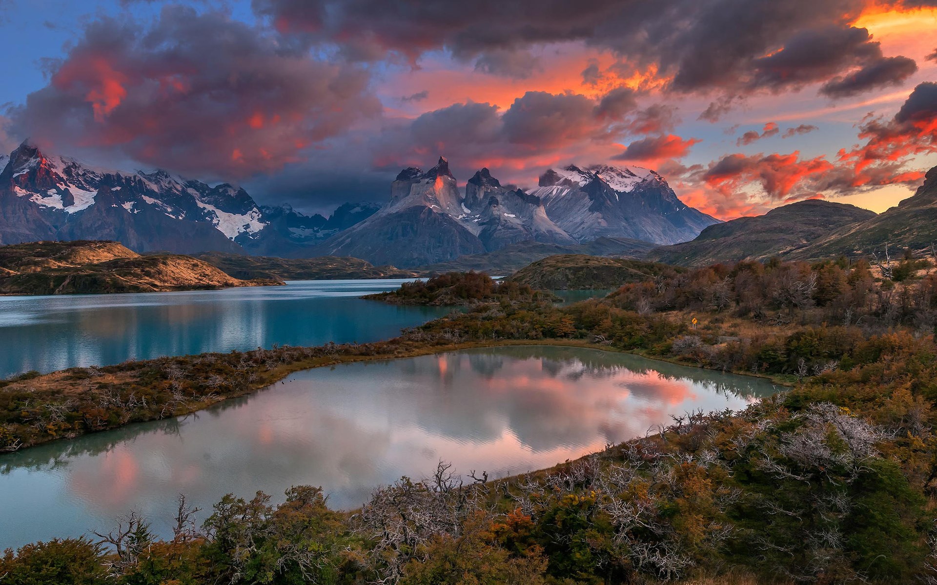 Torres del Paine National Park at sunset HD Wallpaper
