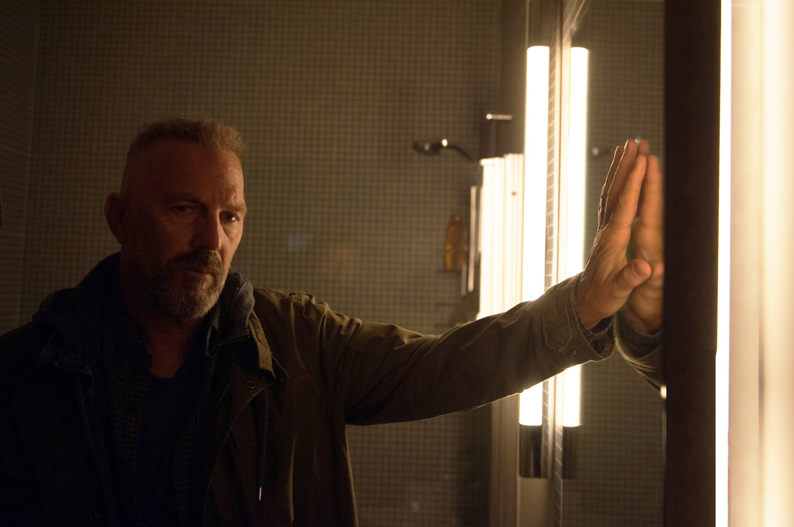 Kevin Costner in Criminal HD Wallpaper
