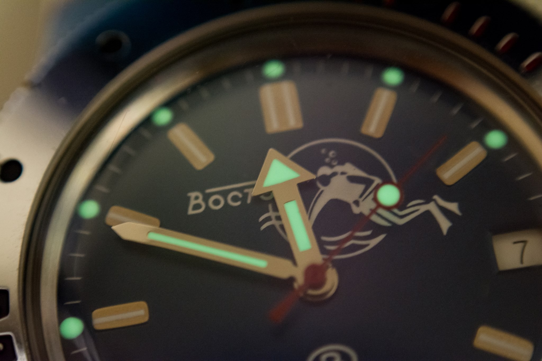 Vostok Amphibia watch with diver logo HD Wallpaper