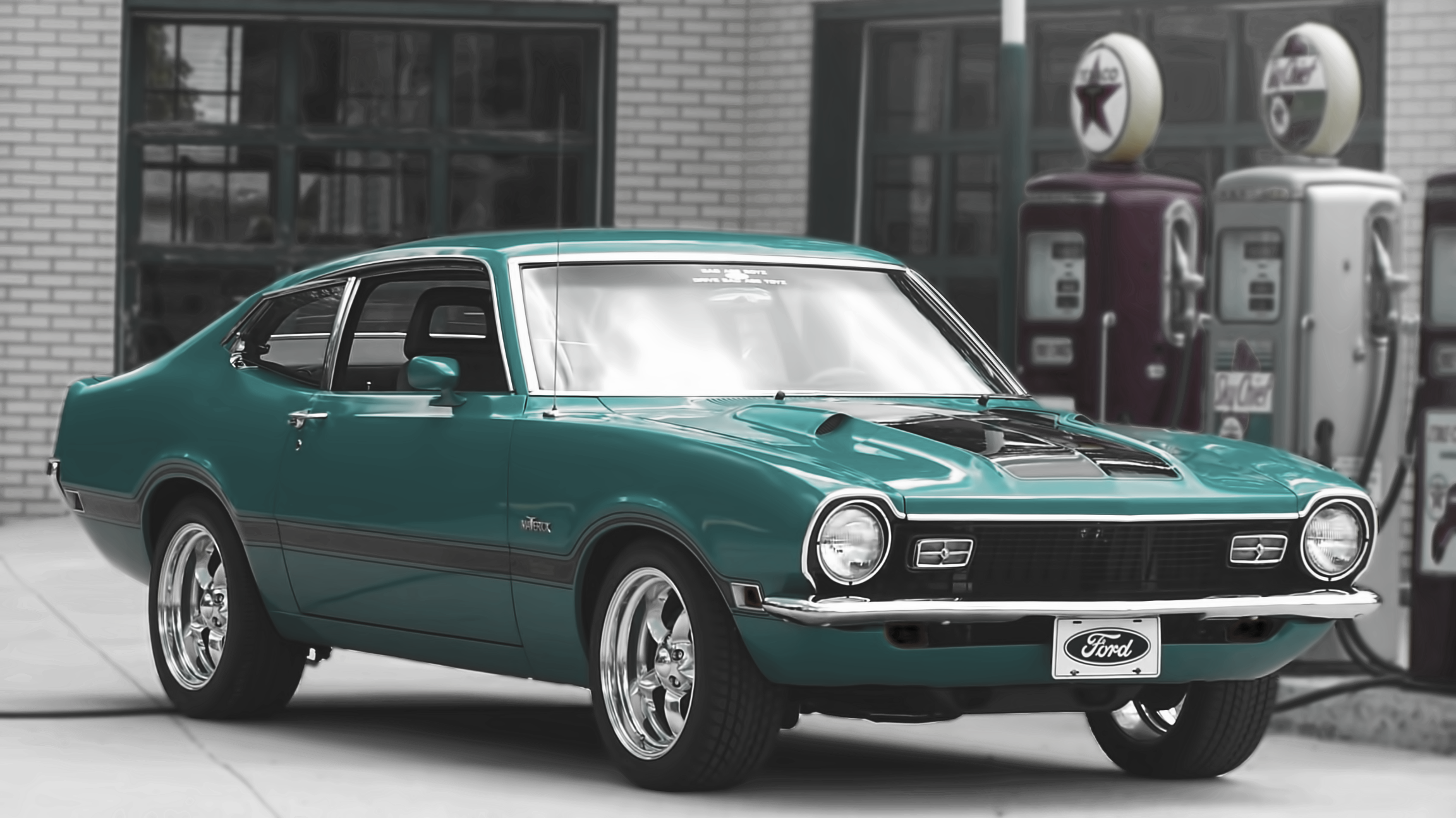 Teal Ford Maverick parked at a vintage gas station HD Wallpaper