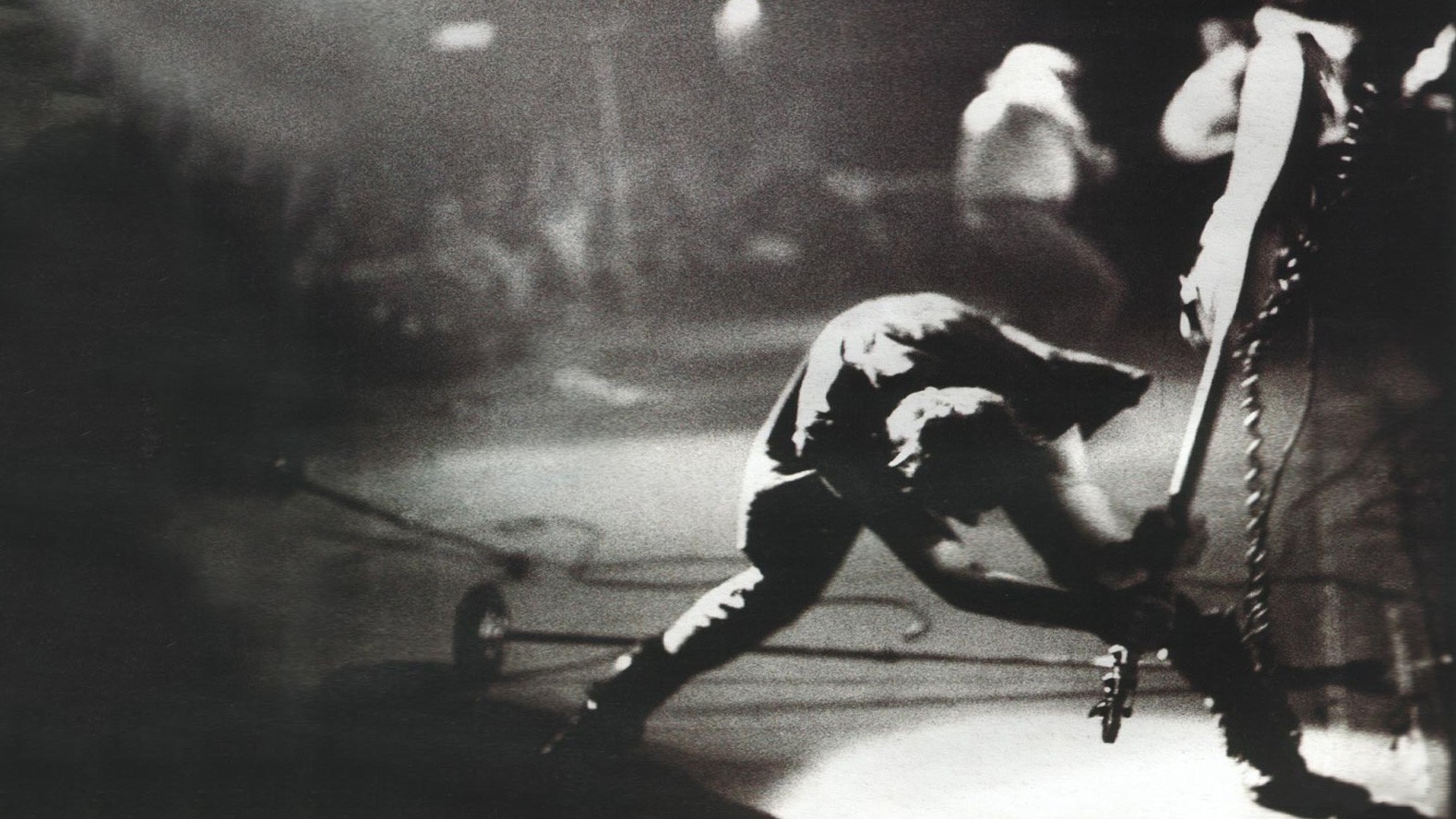 Joe Strummer of The Clash performing live HD Wallpaper