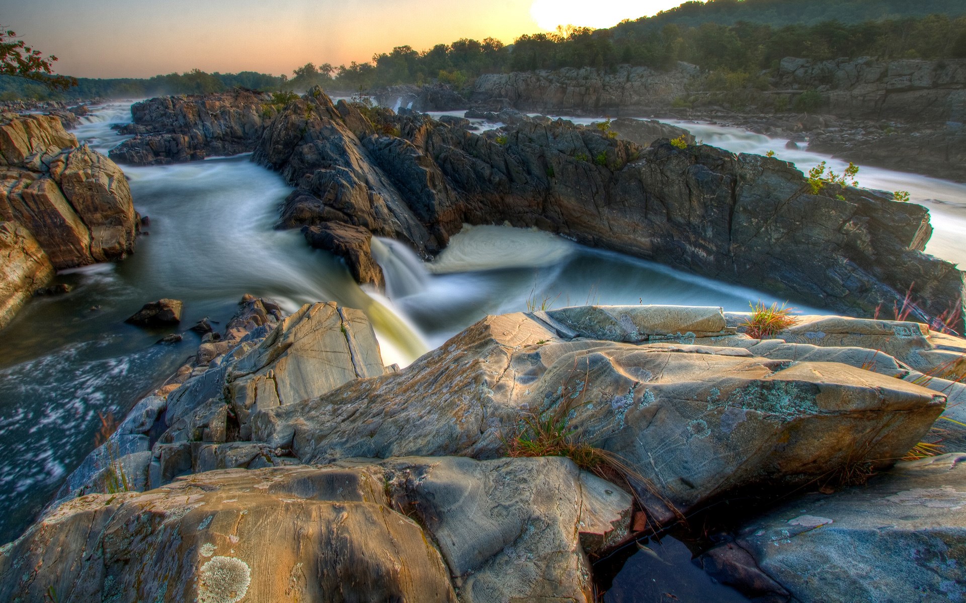 Great Falls of the Potomac River at Sunrise HD Wallpaper