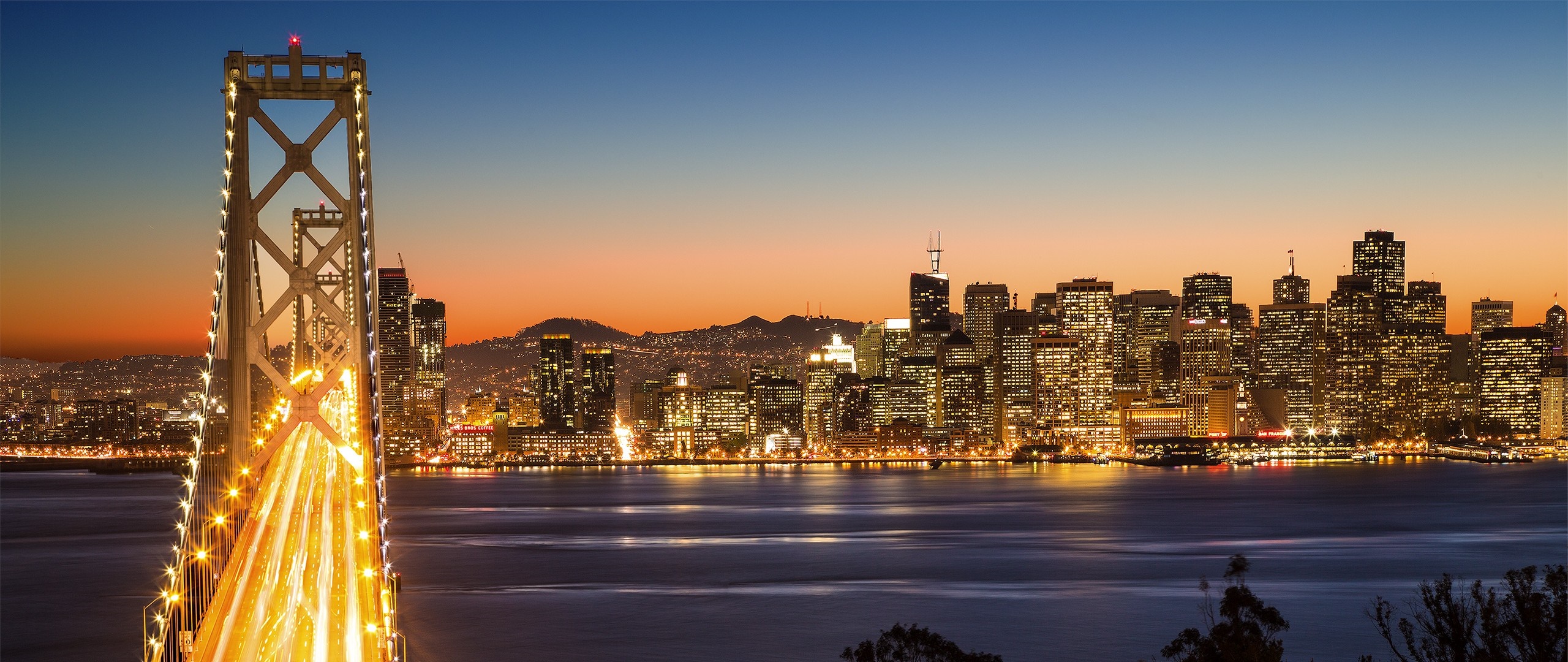 San Francisco Bay Bridge and Skyline at Dusk HD Wallpaper