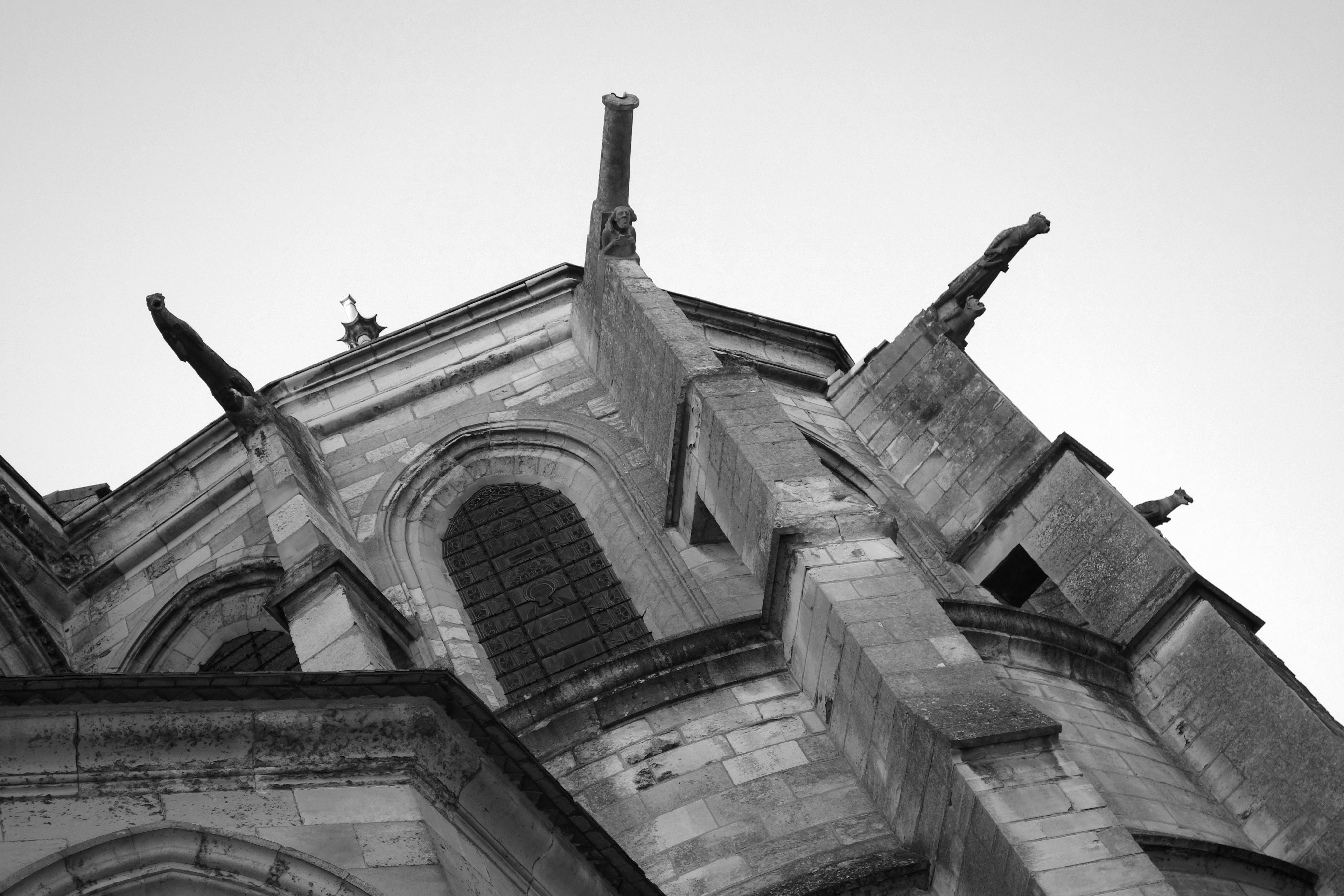 Gargoyles on a stone church building HD Wallpaper