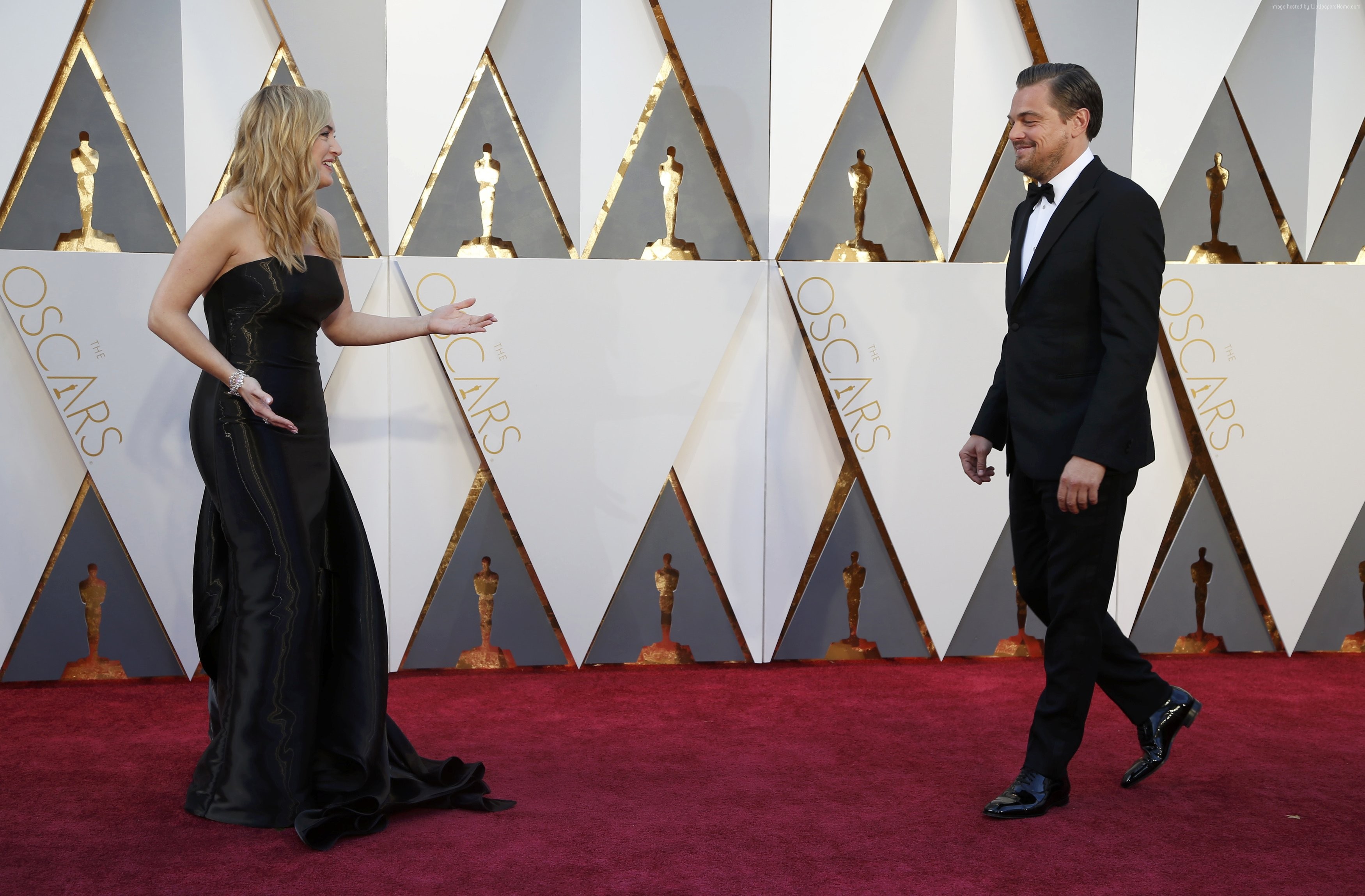 Kate Winslet and Leonardo DiCaprio at the Oscars 2016 HD Wallpaper