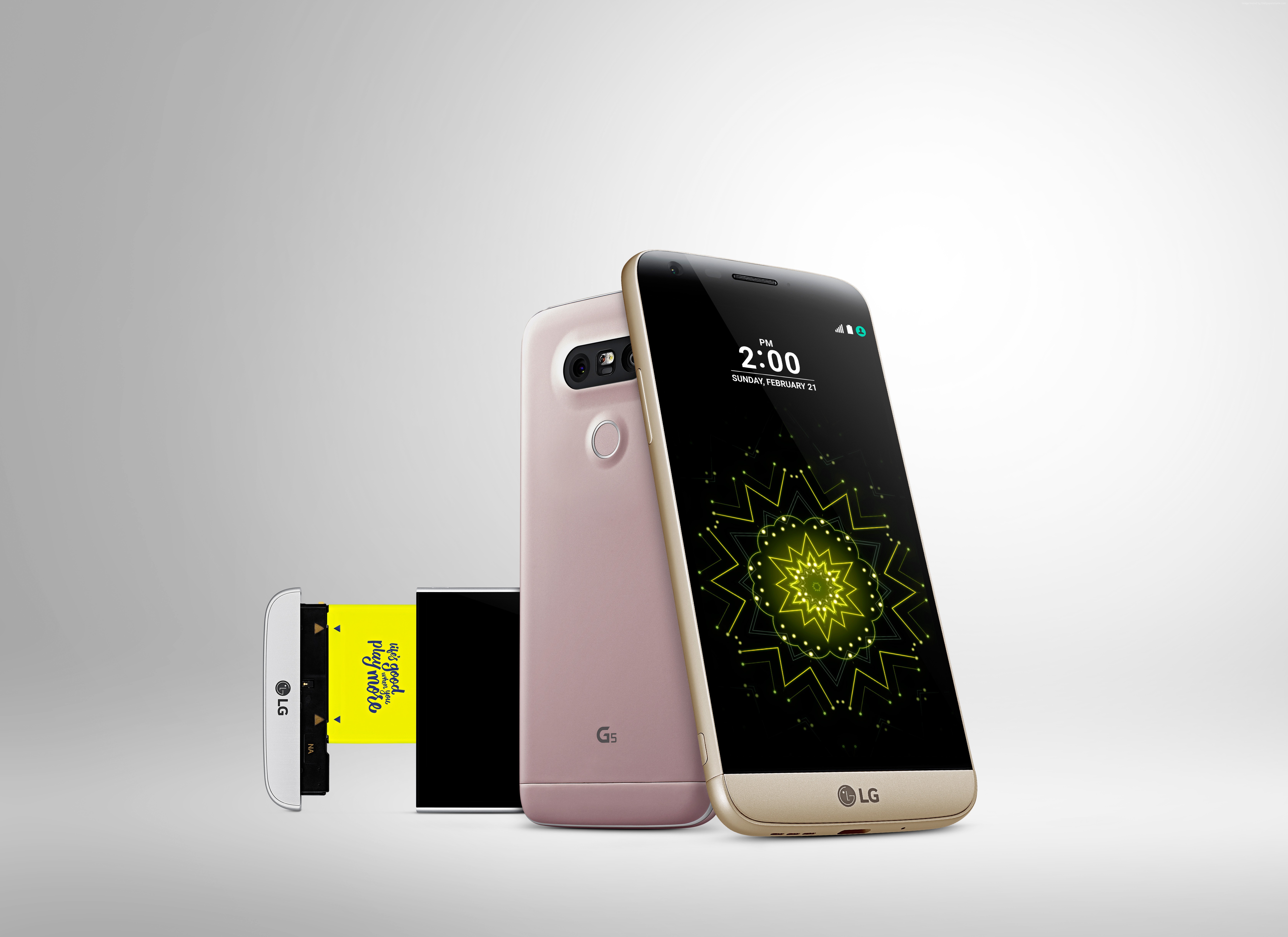 LG G5 smartphone with modular accessories HD Wallpaper