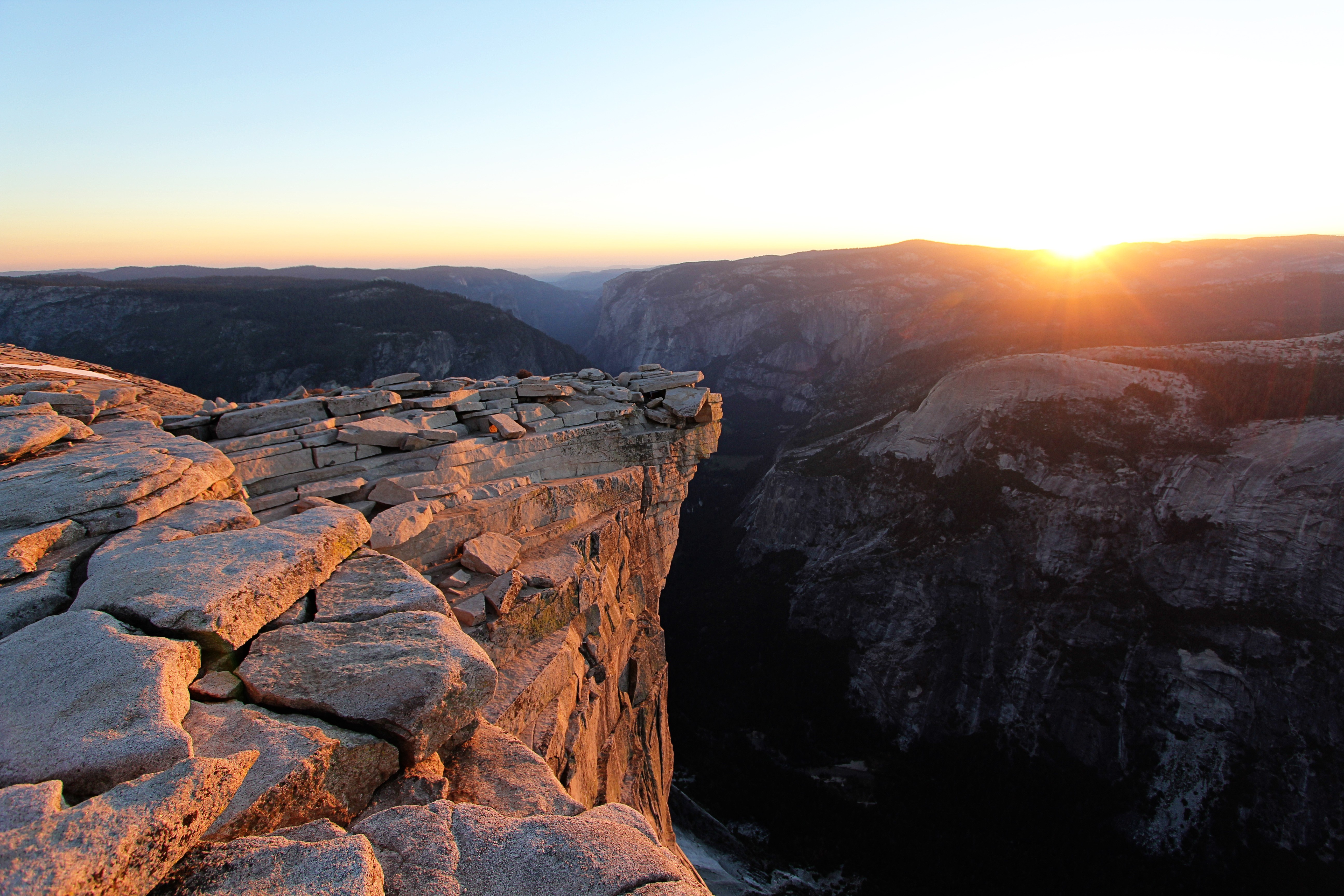 Sunset over Yosemite National Park with Half Dome HD Wallpaper