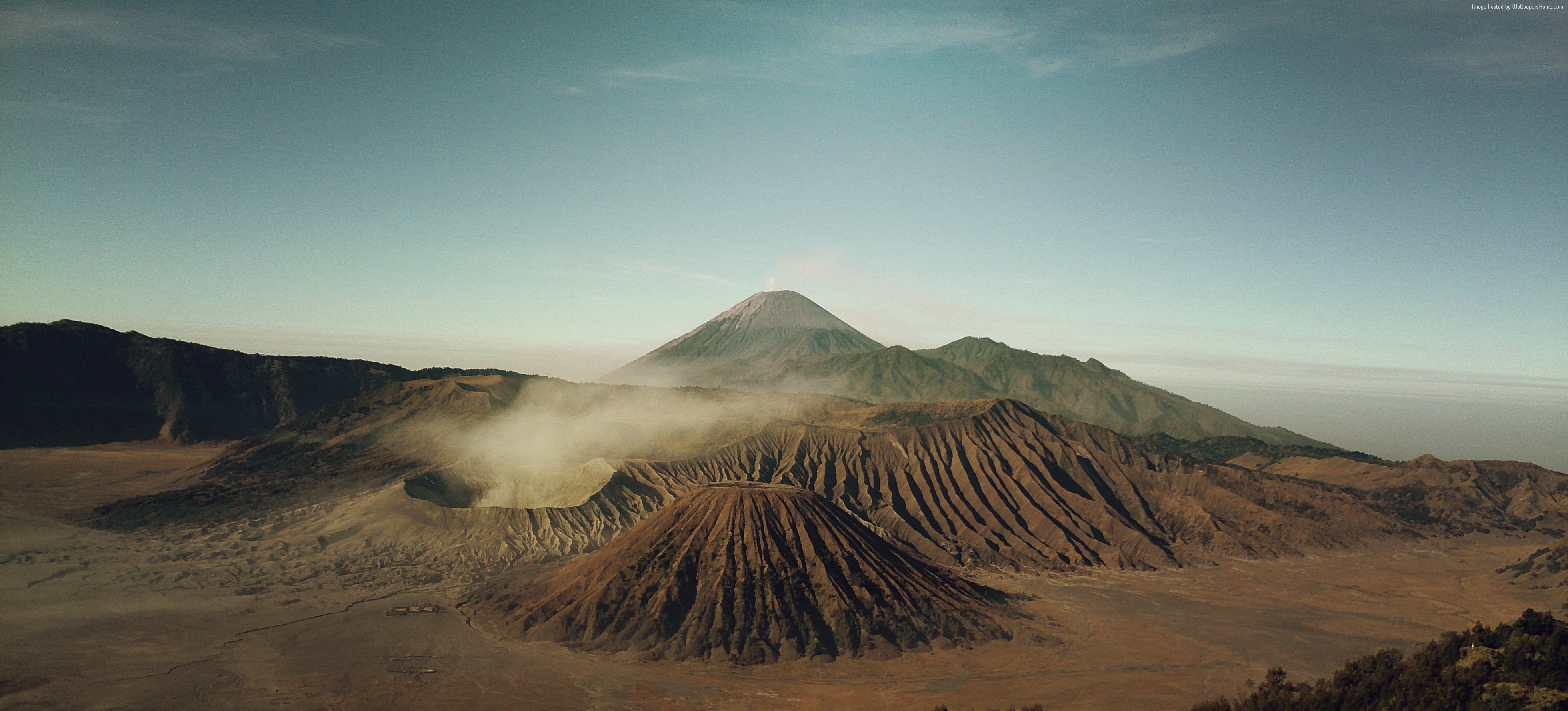 Bromo Tengger Semeru National Park, Indonesia HD Wallpaper