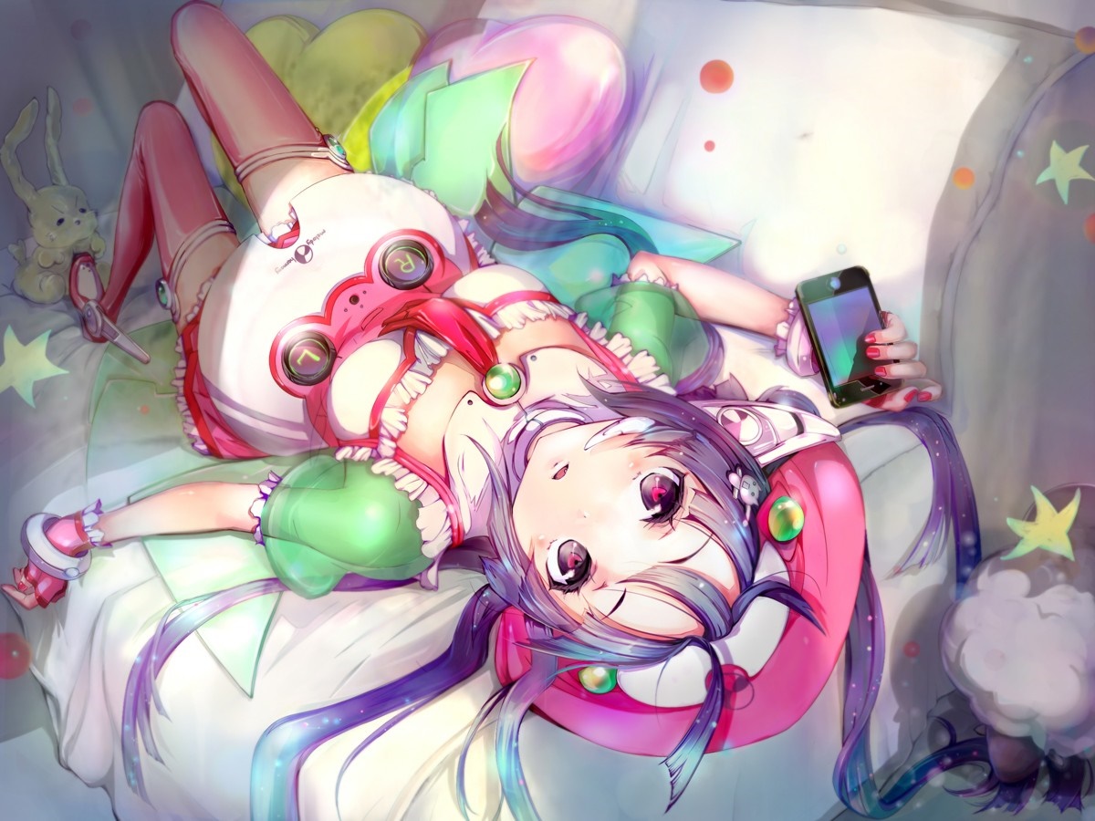 Tone Rion from Vocaloid lying on a bed with a phone HD Wallpaper