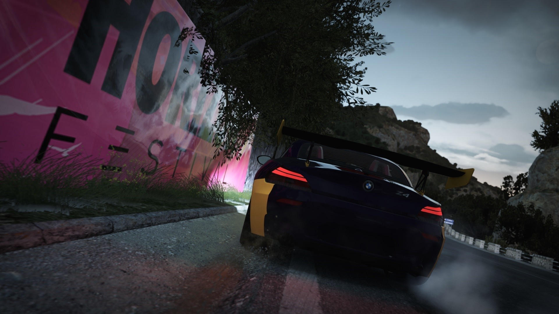 BMW Z4 driving on a road at dusk in Forza Horizon 2 HD Wallpaper