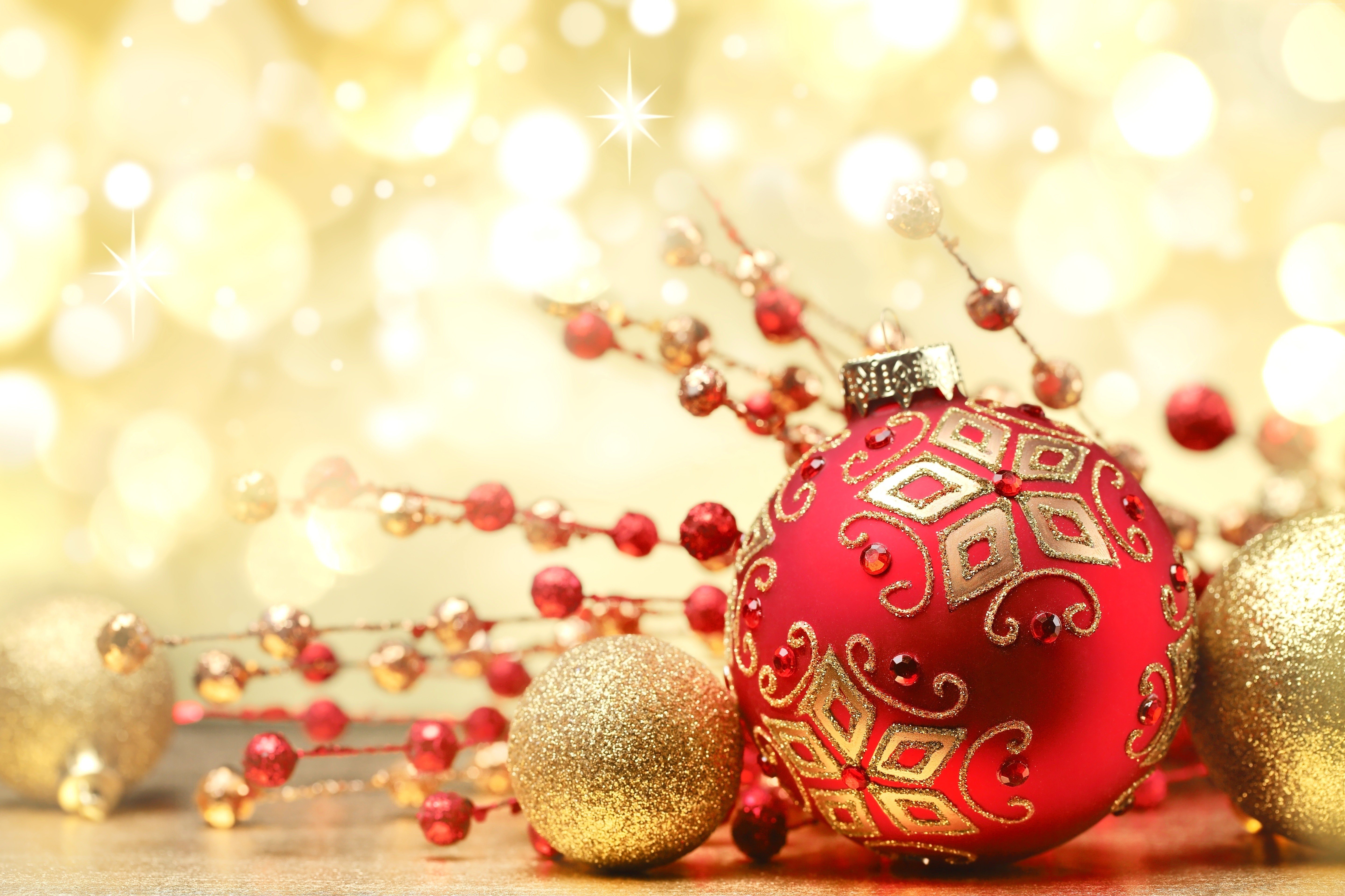 Christmas ornaments and decorations with bokeh lights HD Wallpaper