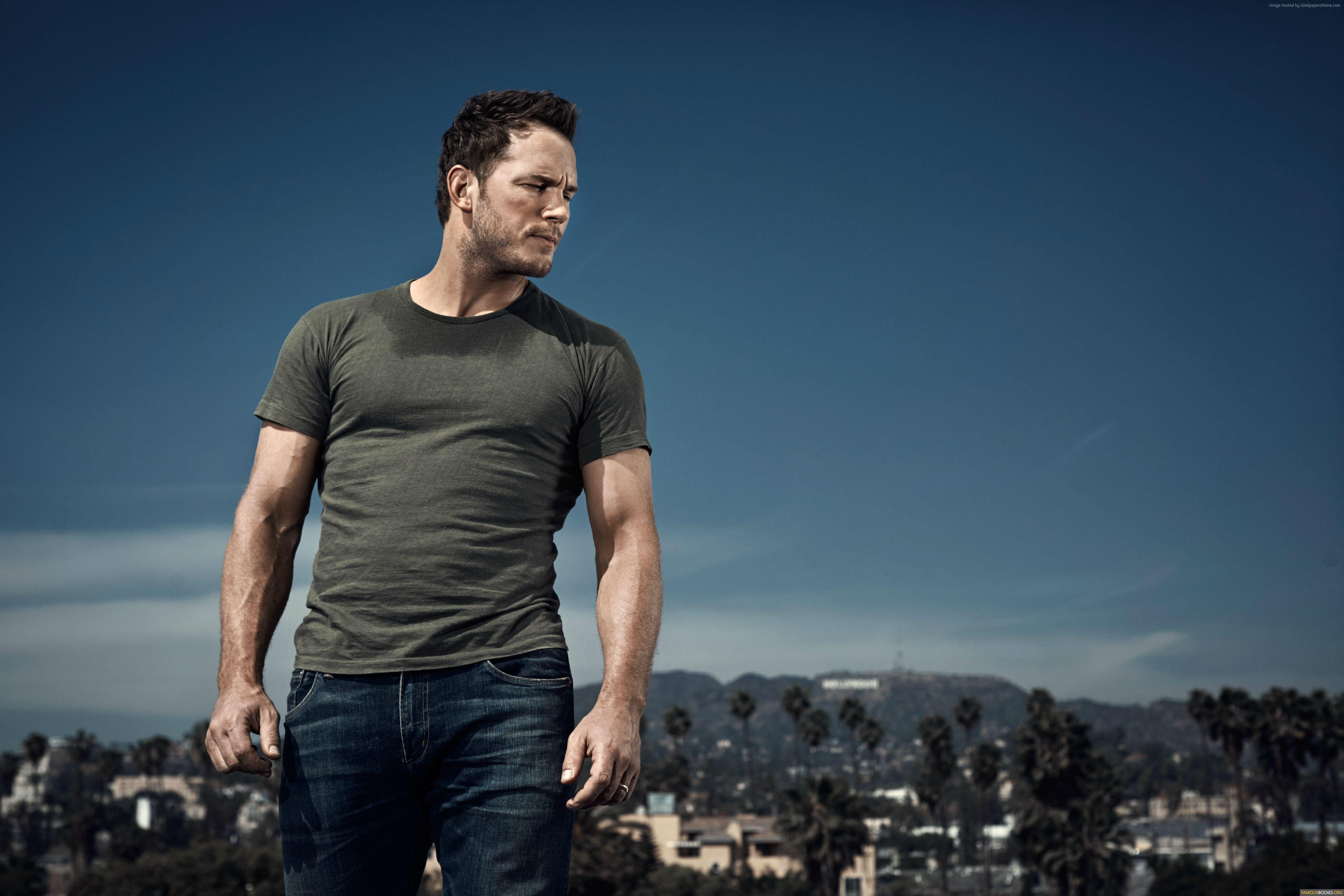 Chris Pratt in front of the Hollywood Sign HD Wallpaper