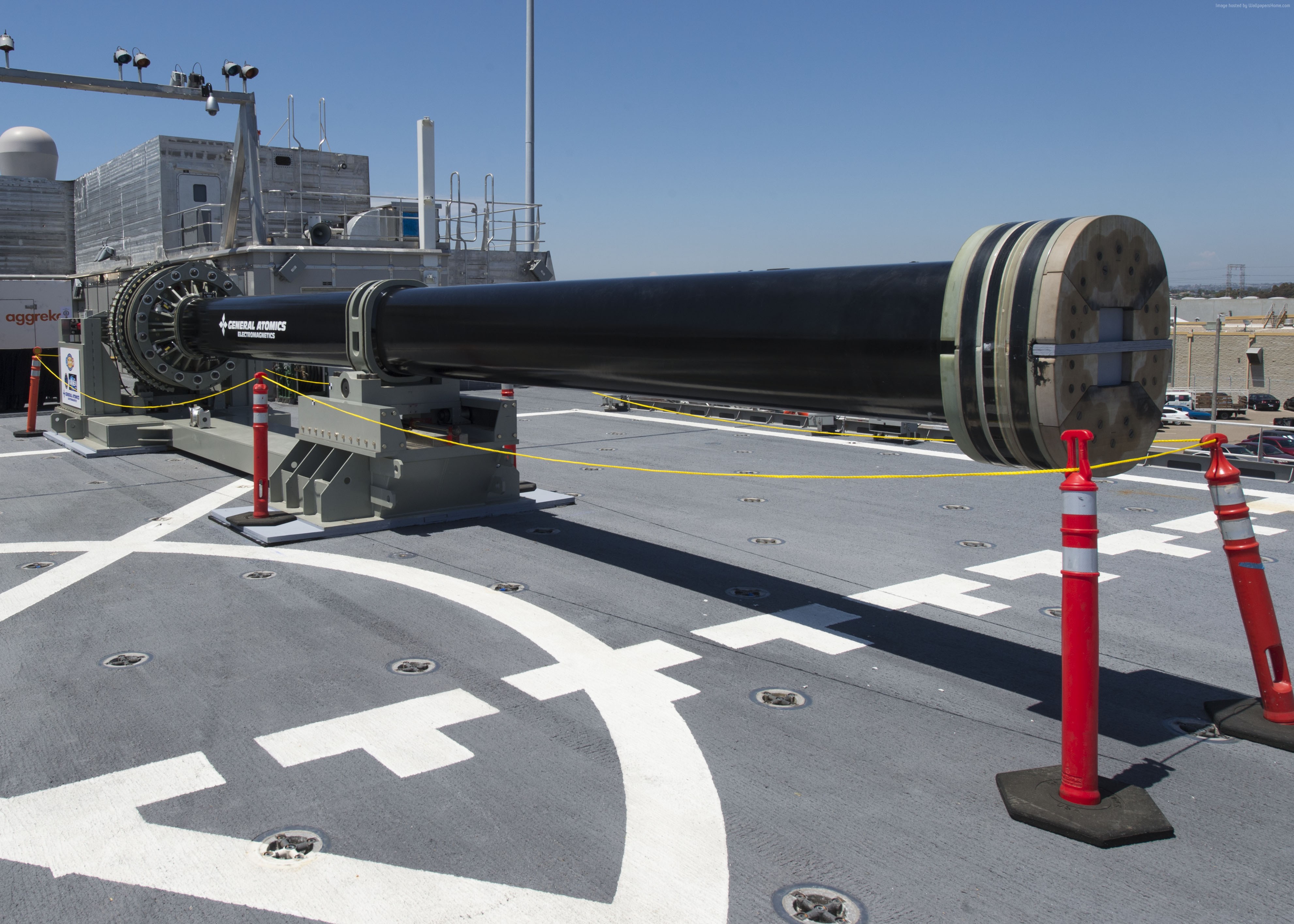 General Atomics Electromagnetic Railgun on a Ship Deck HD Wallpaper