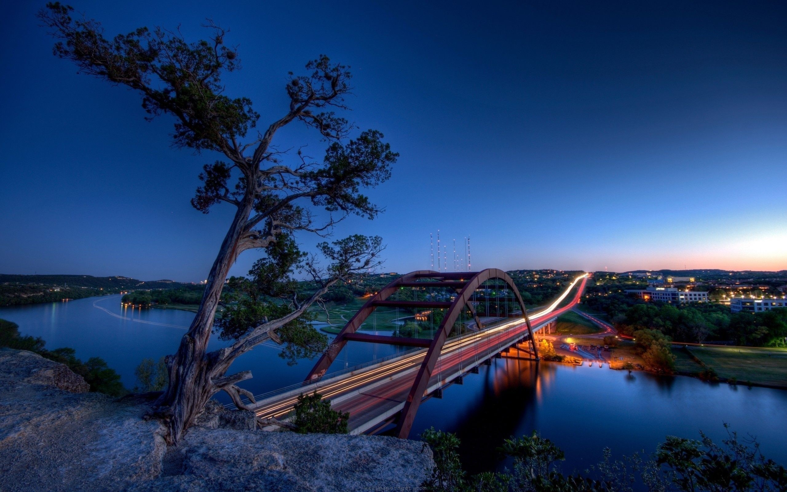 360 Bridge over Colorado River at Dusk, Austin Texas HD Wallpaper