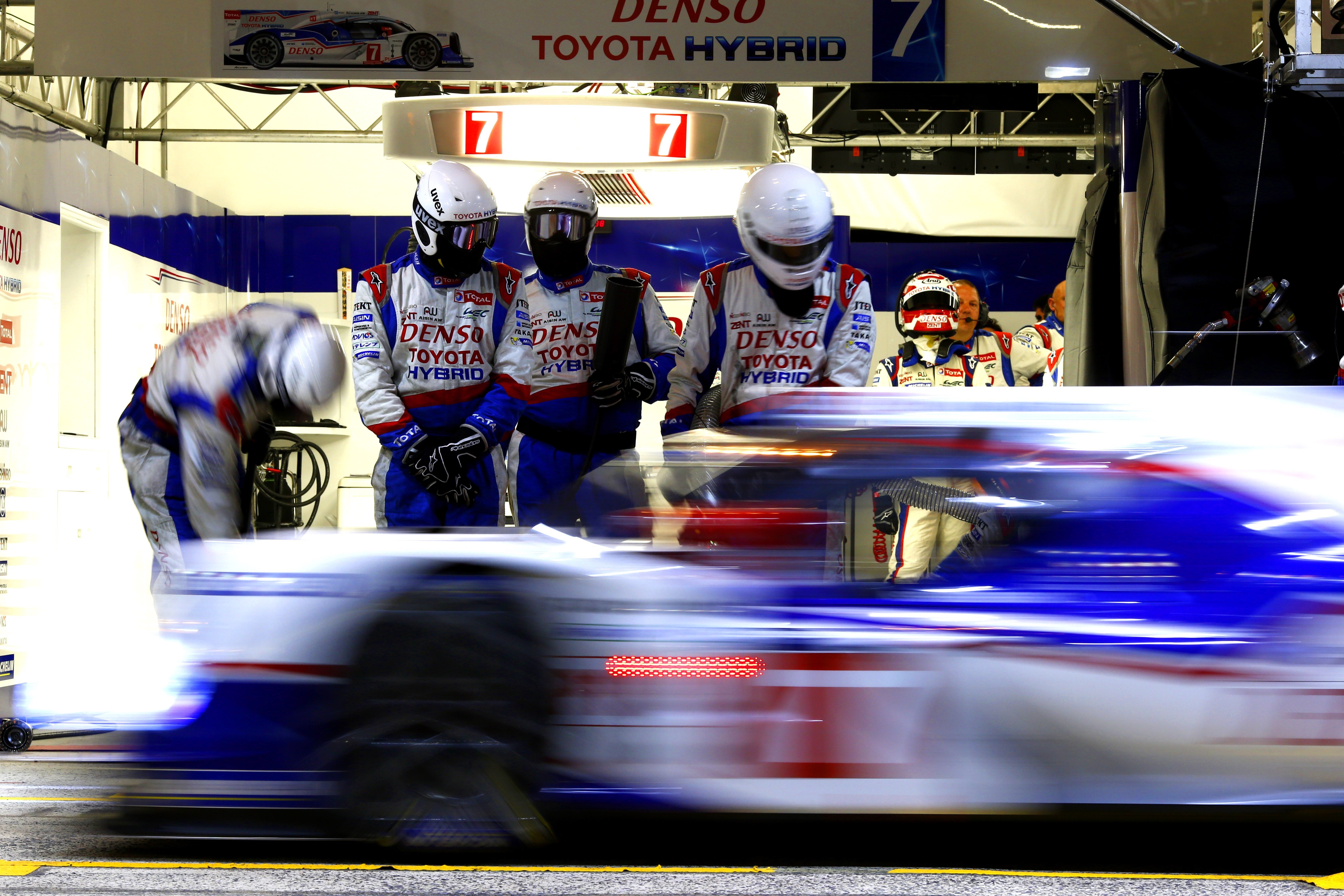 Toyota Hybrid Race Car Pit Stop HD Wallpaper