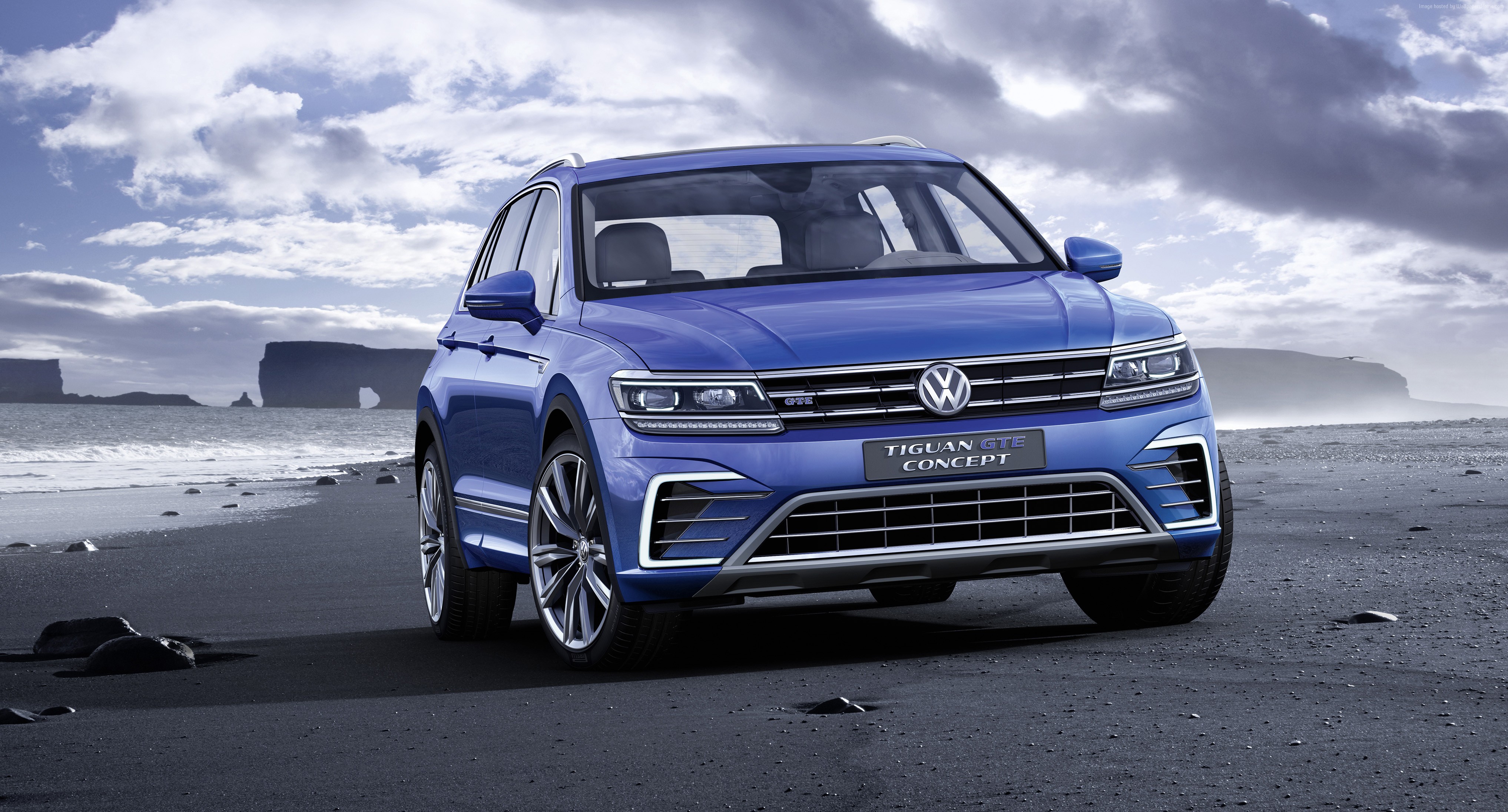 Blue Volkswagen Tiguan GTE Concept car on a beach HD Wallpaper
