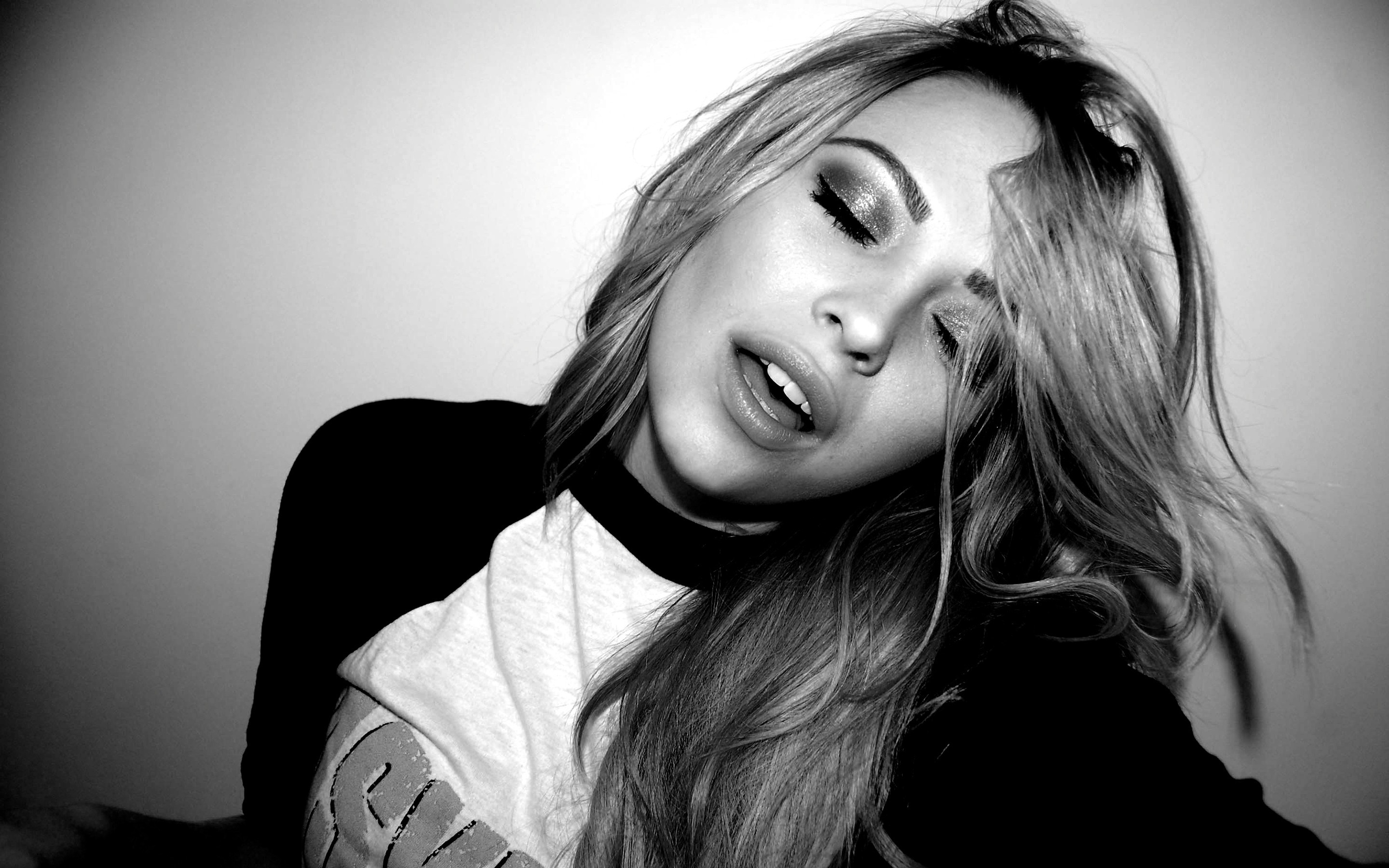 Abigail Halliday portrait photography HD Wallpaper