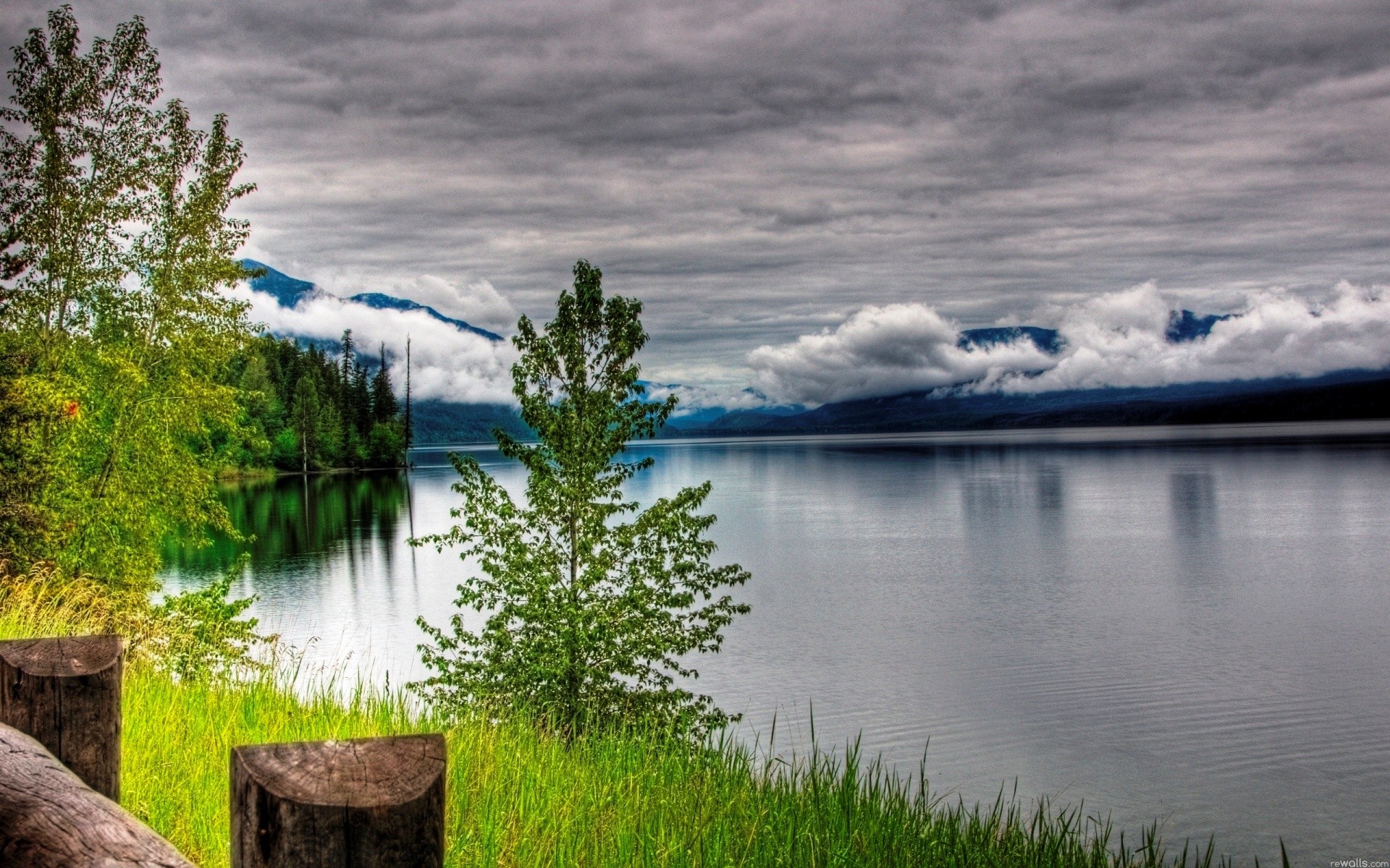 Lake and mountains with clouds and trees HD Wallpaper