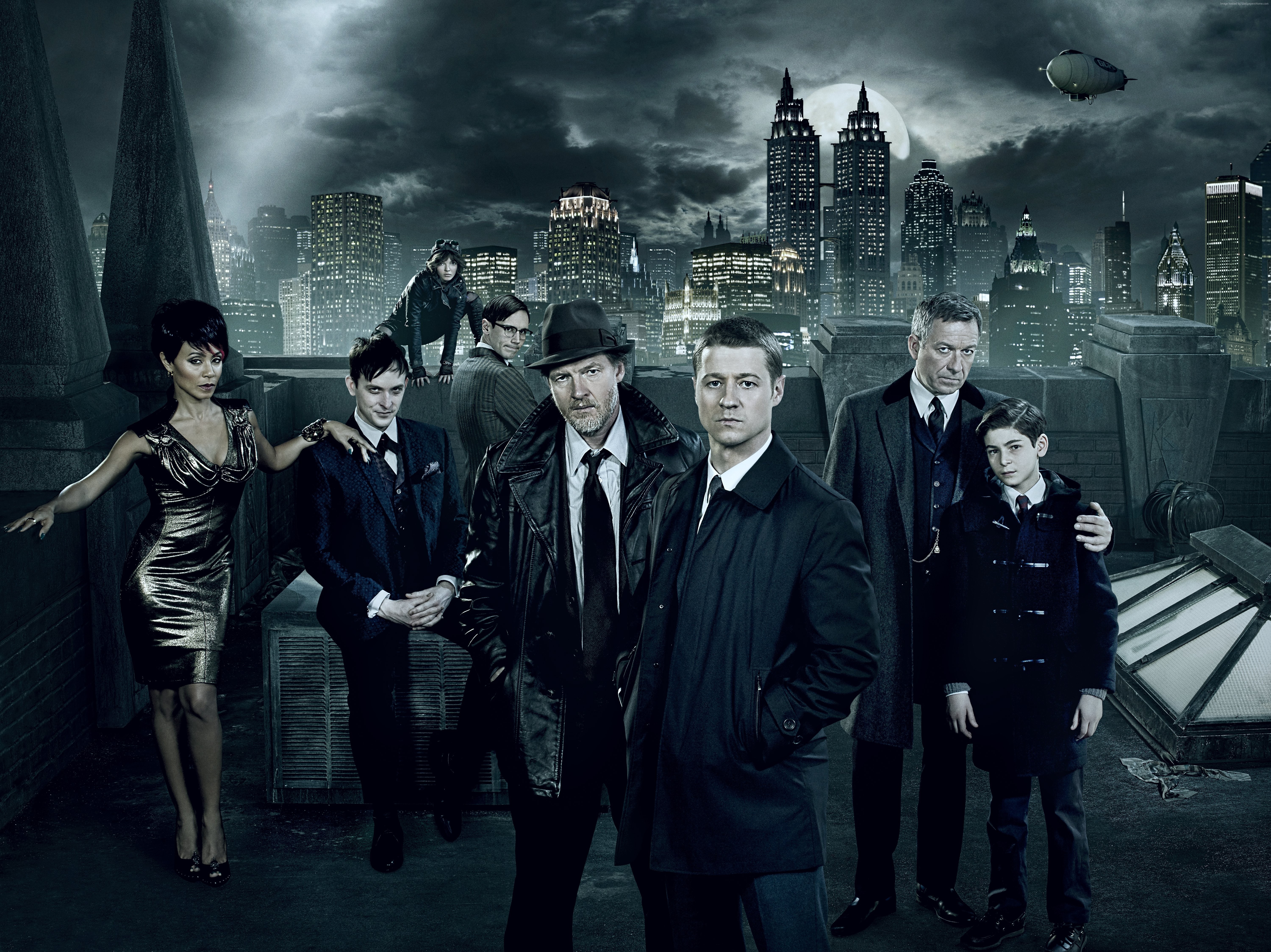 Gotham TV Series Cast on Rooftop HD Wallpaper