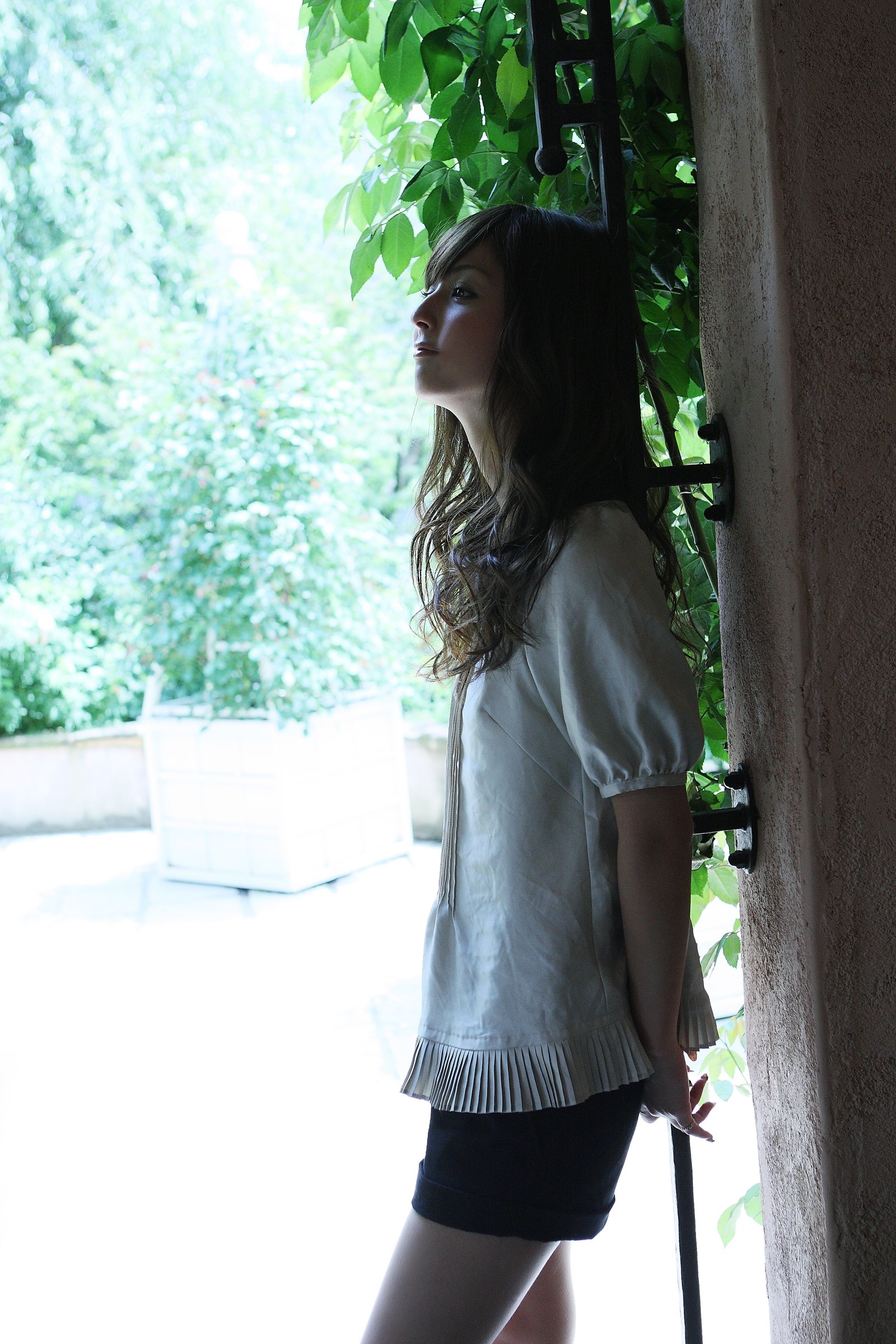 Sasaki Nozomi Outdoors in Natural Light HD Wallpaper