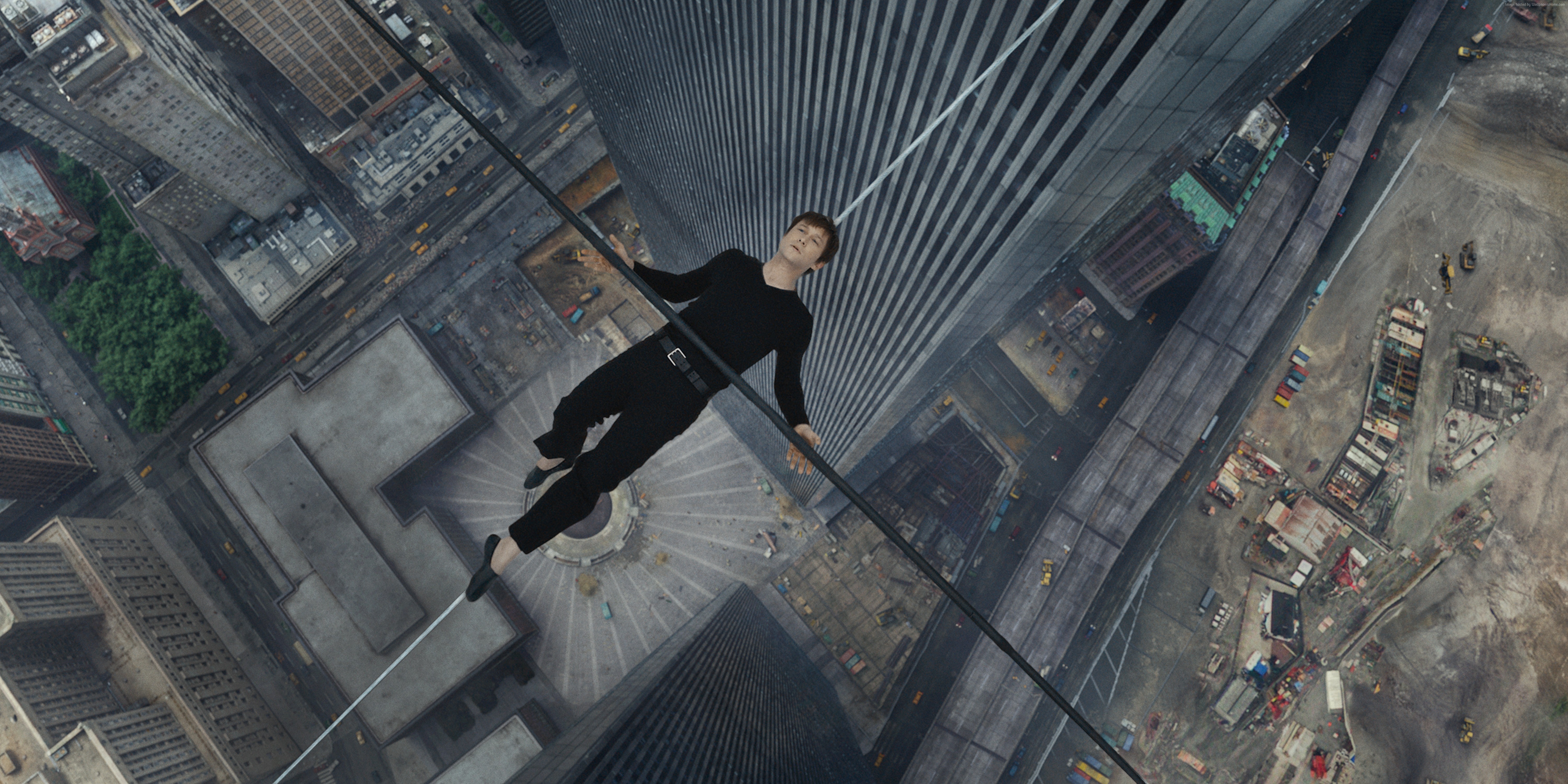 Philippe Petit walking on a wire between the Twin Towers HD Wallpaper