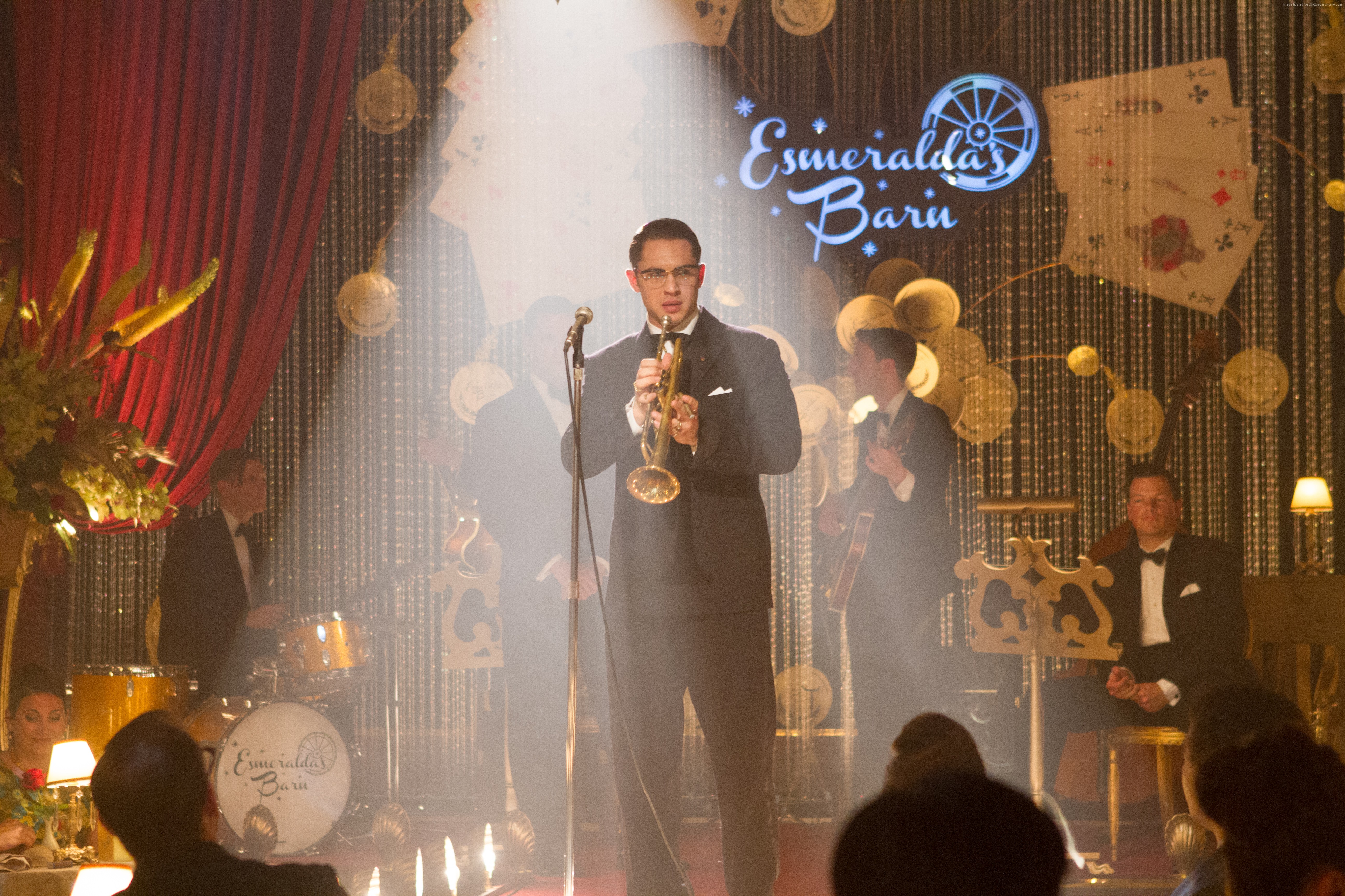 Tom Hardy in Esmeralda's Bar HD Wallpaper