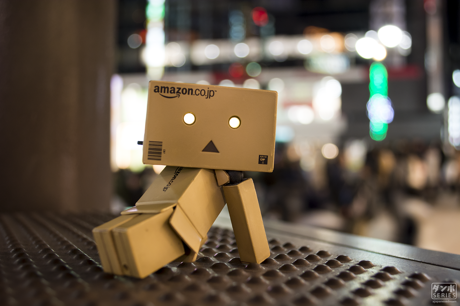 Danbo toy from Amazon Japan at night HD Wallpaper