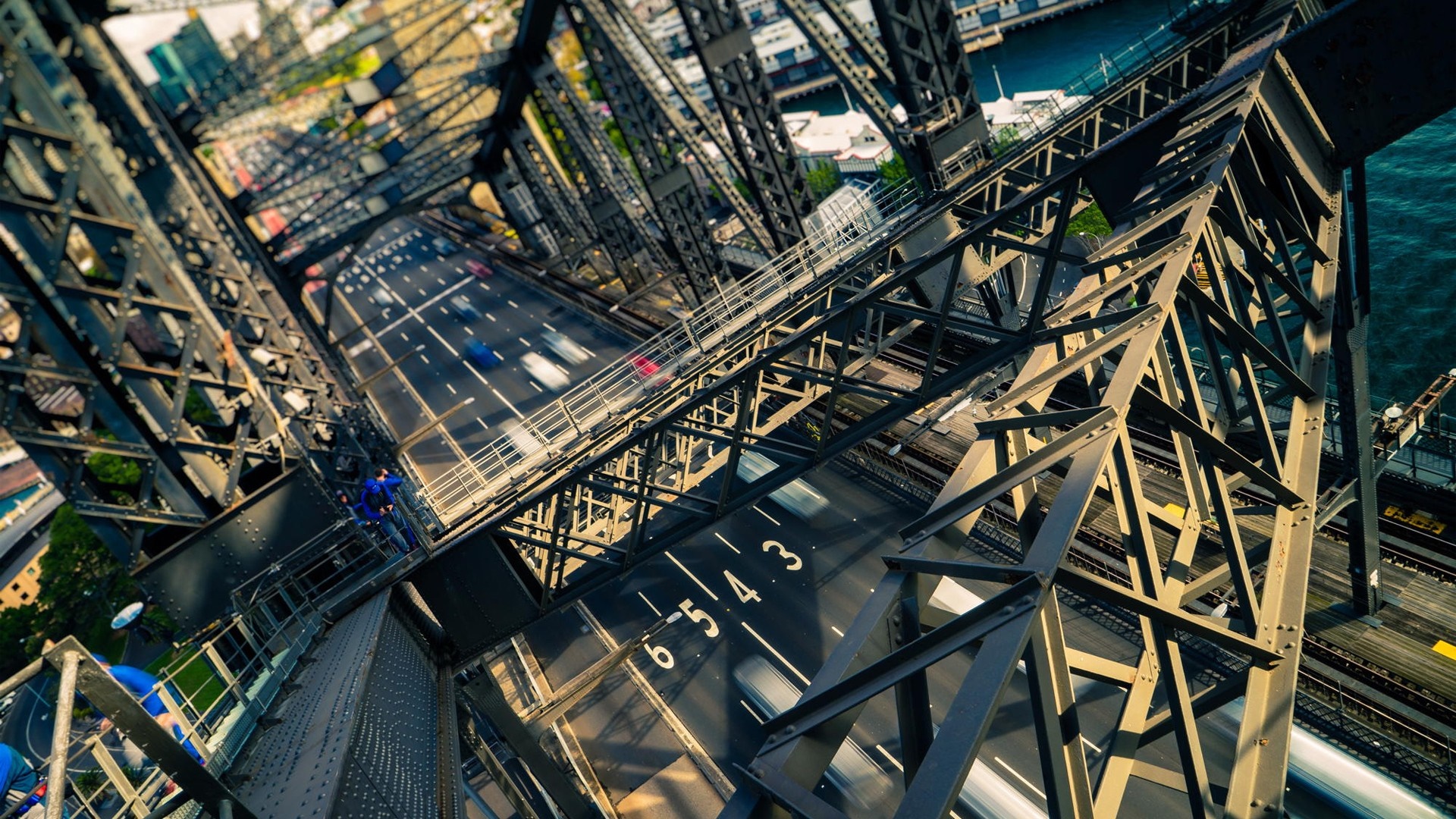 Sydney Harbour Bridge aerial view with traffic HD Wallpaper