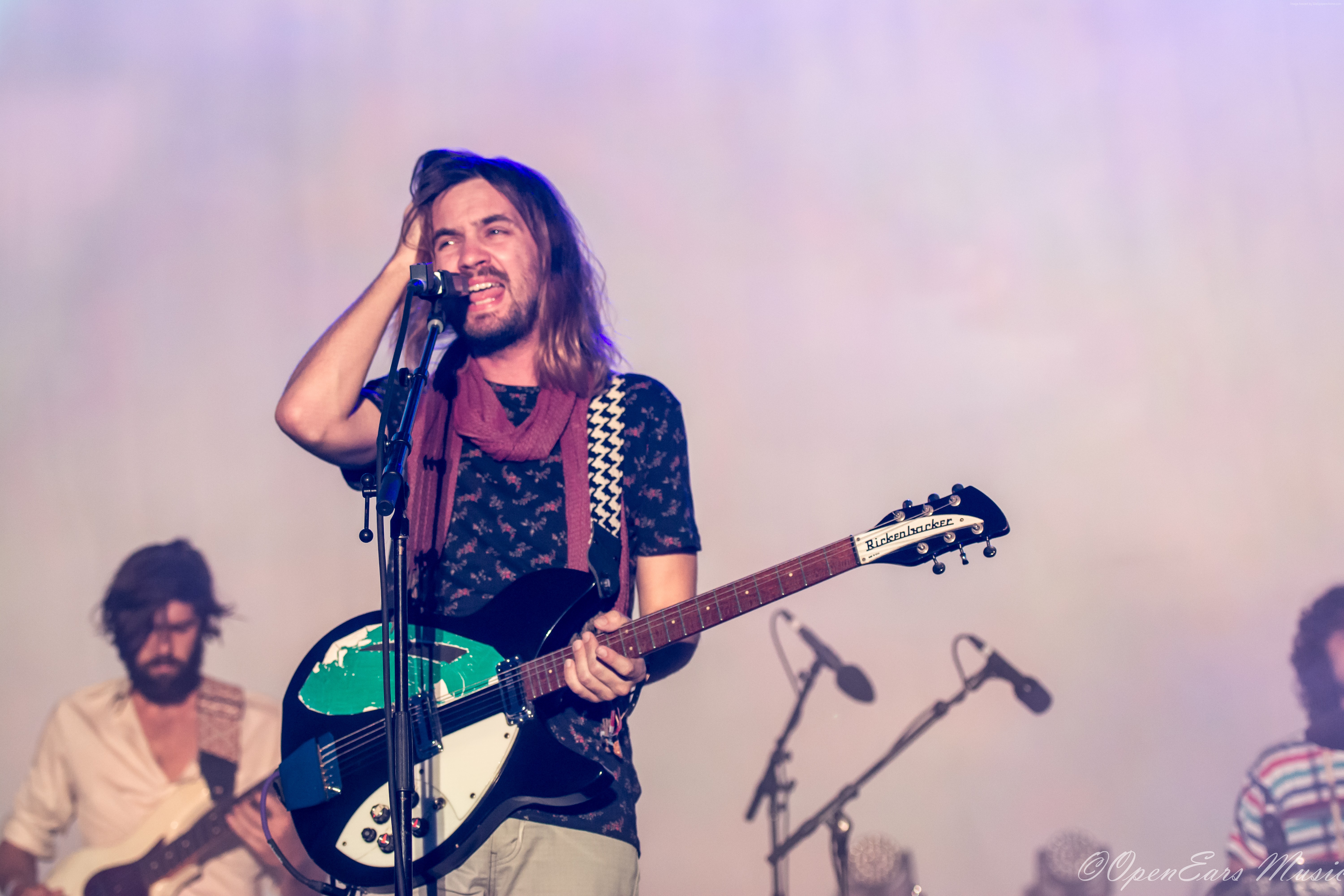 Kevin Parker of Tame Impala performing live HD Wallpaper