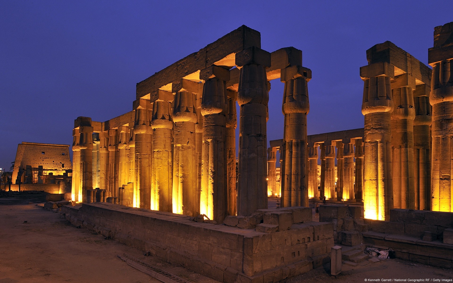 Luxor Temple at night, Egypt HD Wallpaper