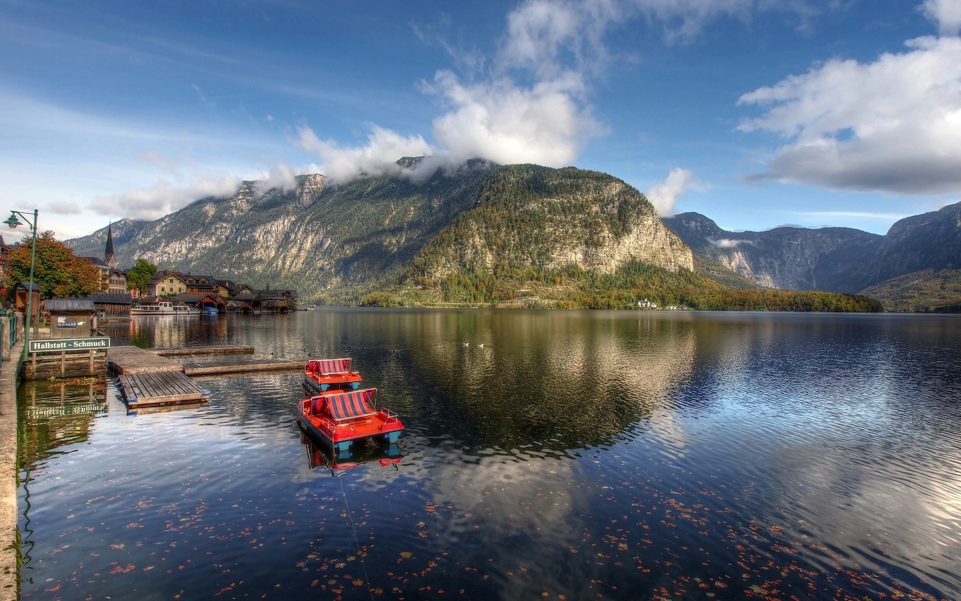 Hallstatt, Austria: Lake and Mountains HD Wallpaper