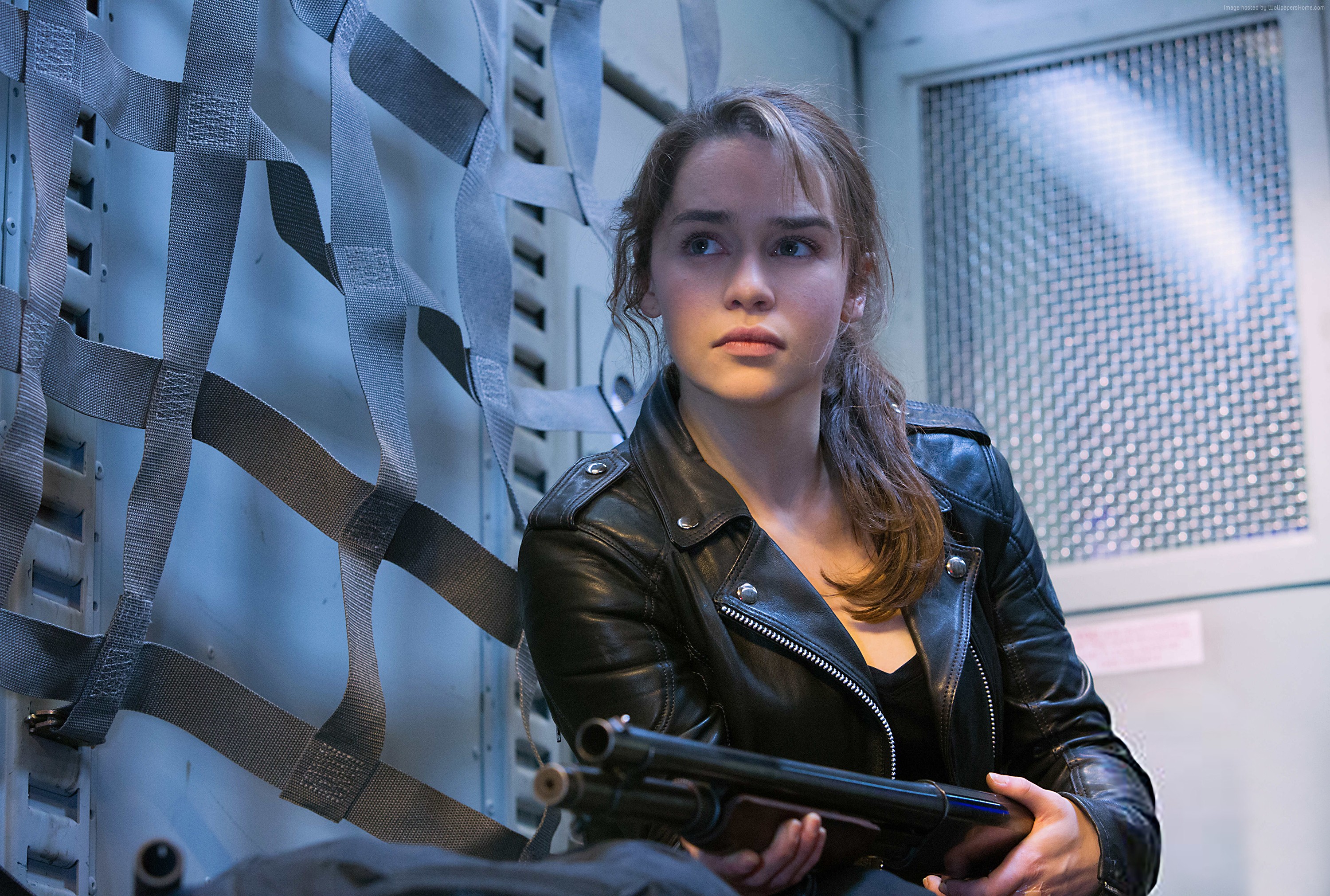Sarah Connor from Terminator Genisys HD Wallpaper