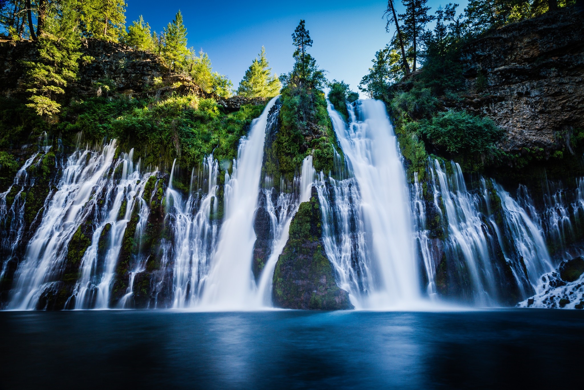 Burney Falls waterfall in Northern California HD Wallpaper