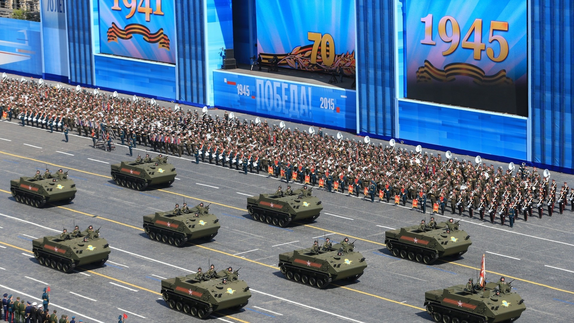 Military parade in Moscow for Victory Day HD Wallpaper