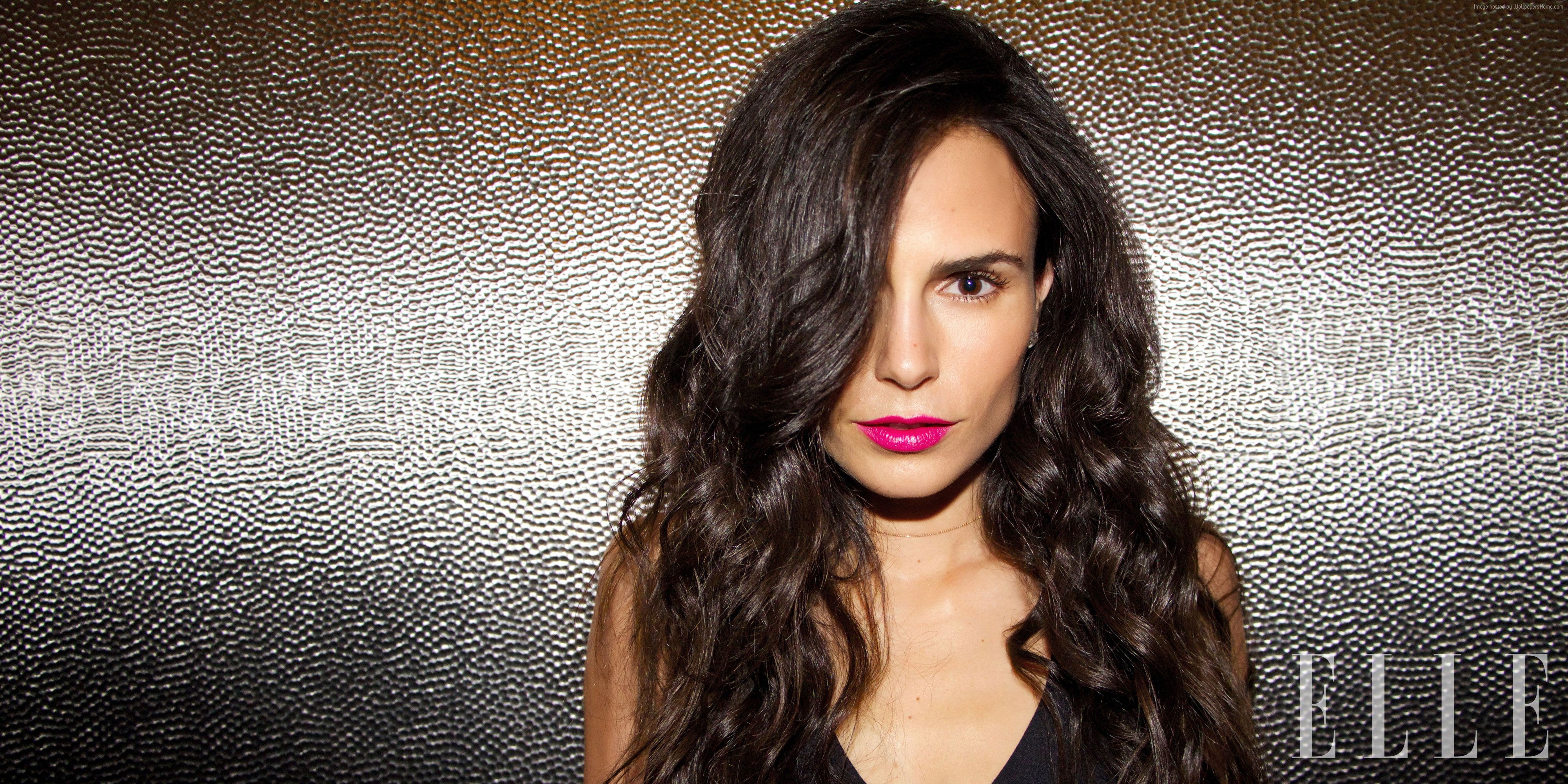 Jordana Brewster posing against a textured background HD Wallpaper
