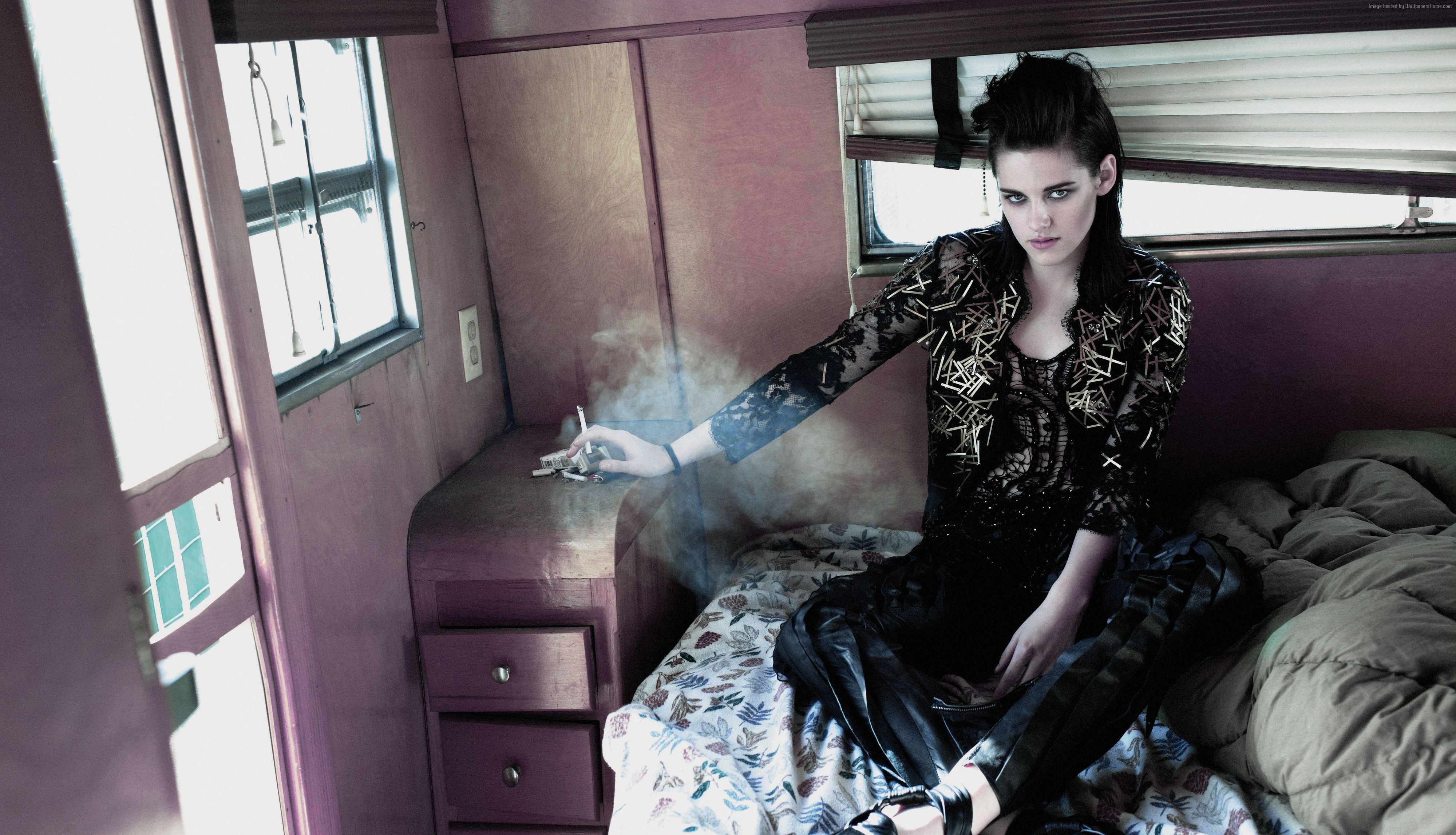 Kristen Stewart in a trailer smoking HD Wallpaper
