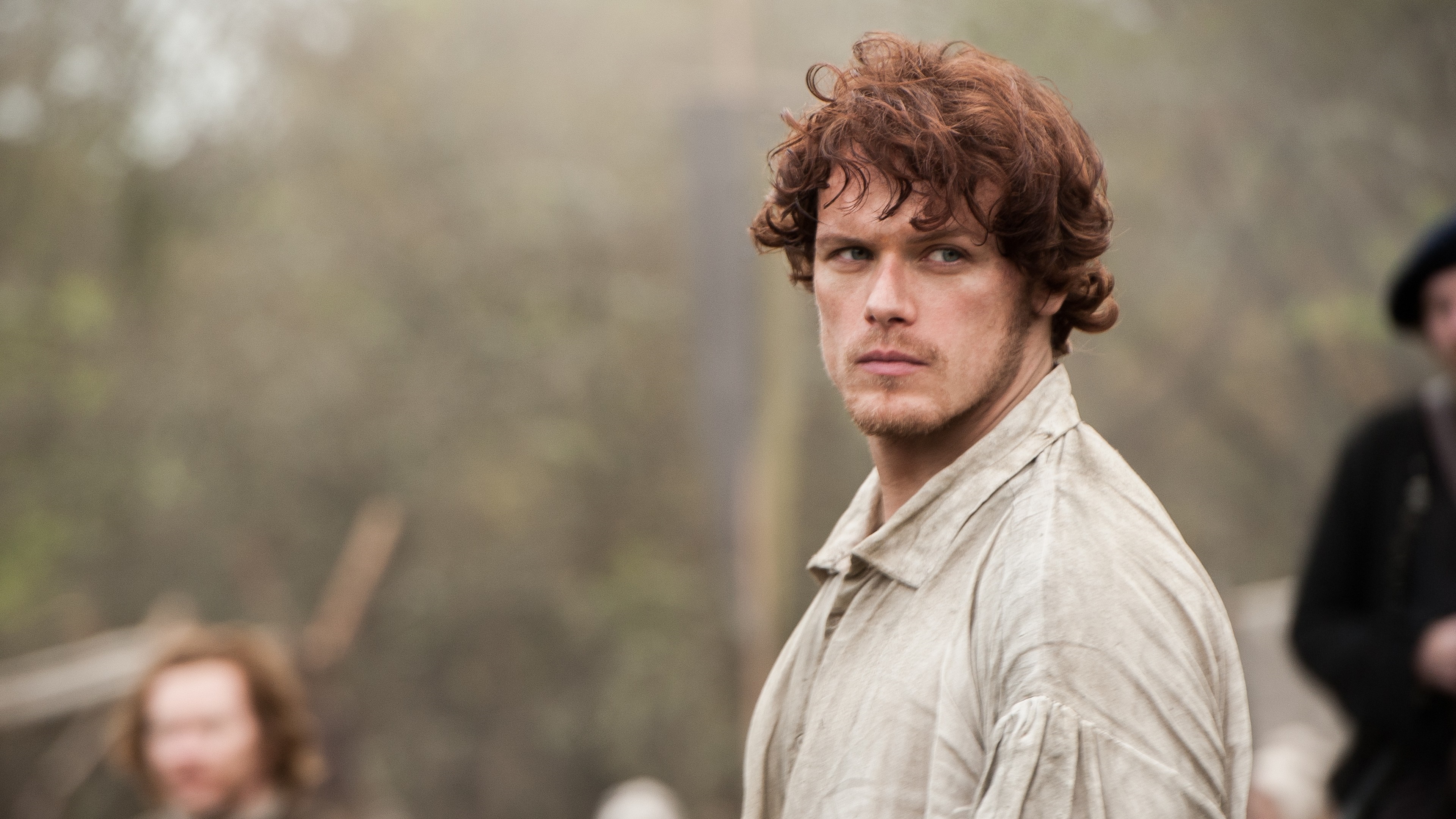 Sam Heughan as Jamie Fraser in Outlander HD Wallpaper