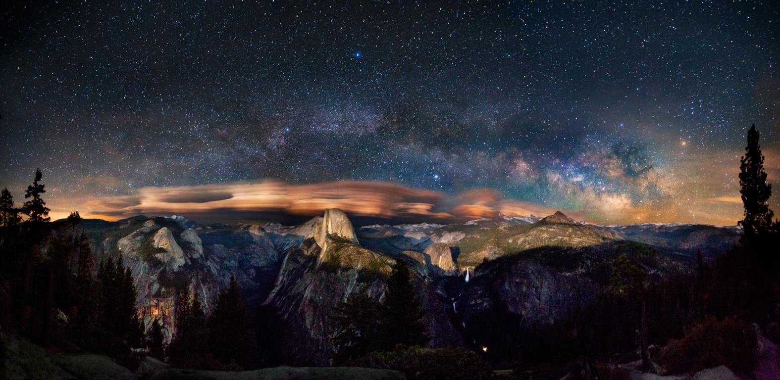 Yosemite National Park at Night with Milky Way HD Wallpaper