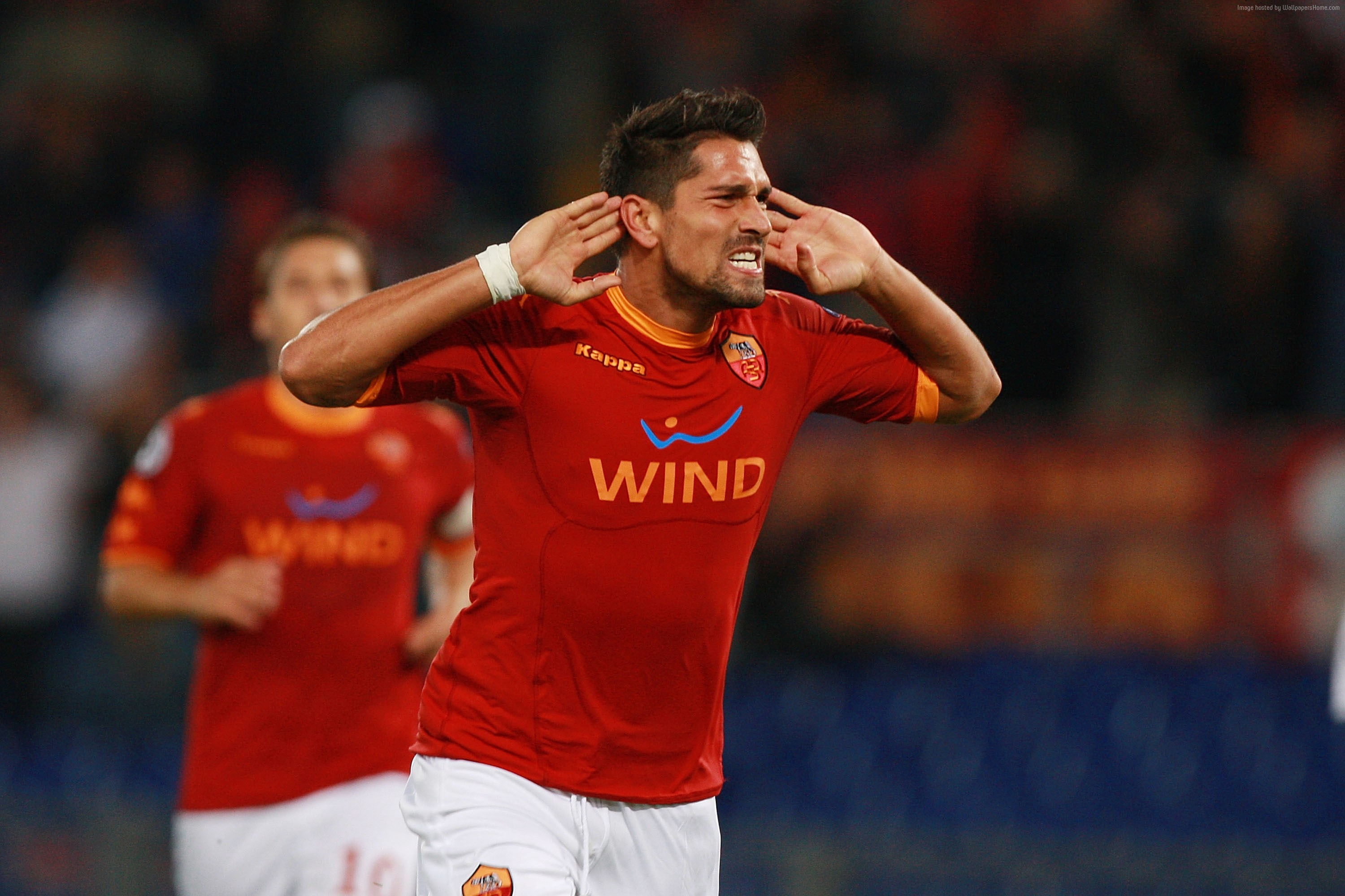 Marco Borriello of Genoa football club HD Wallpaper