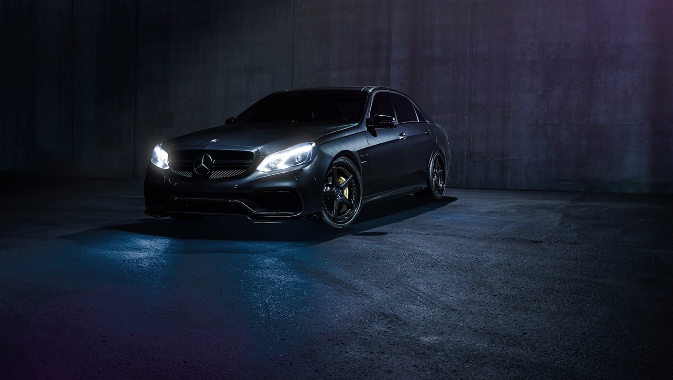 Mercedes-Benz E-Class Sedan with Custom Wheels HD Wallpaper