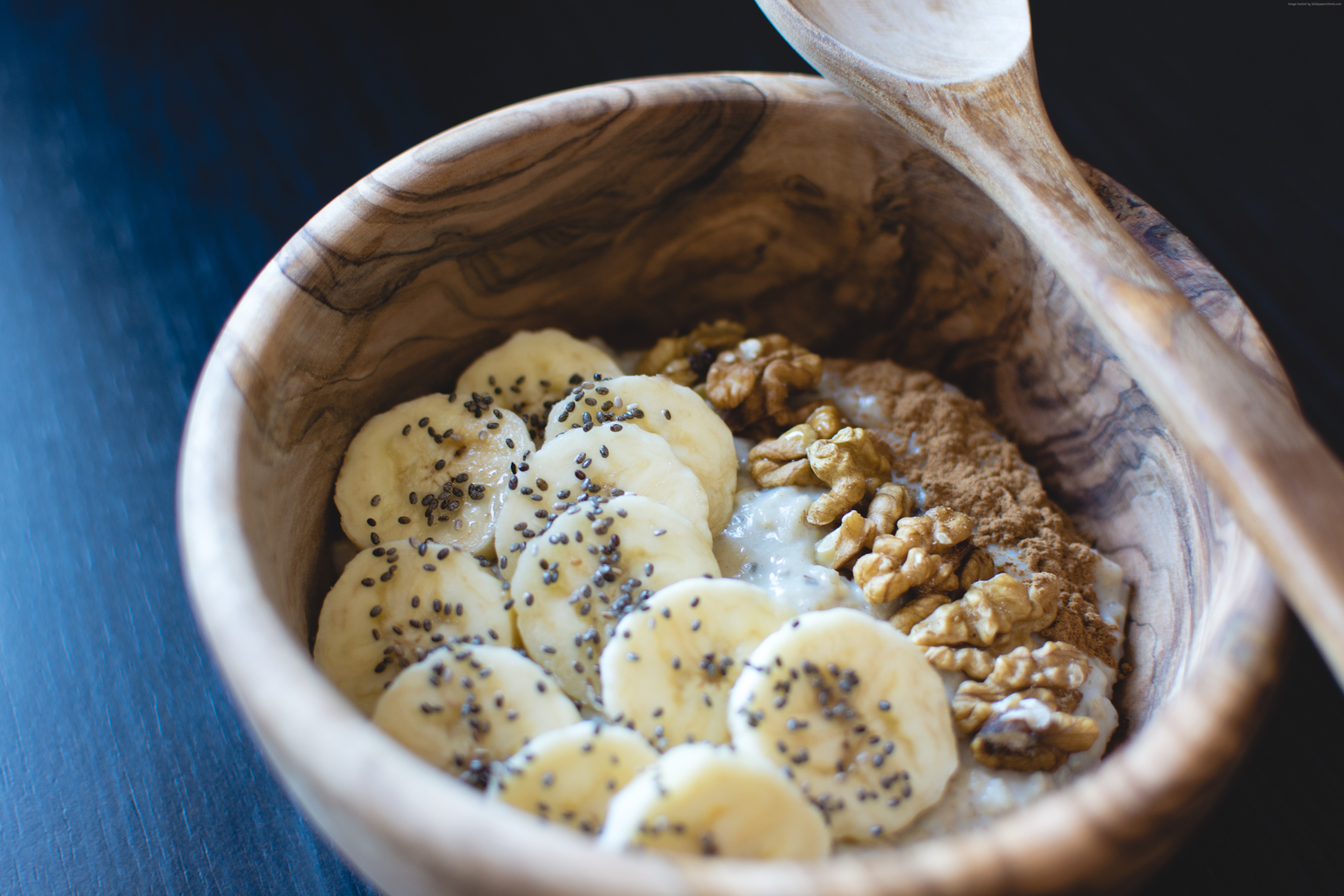 Oatmeal with bananas, walnuts, and chia seeds HD Wallpaper